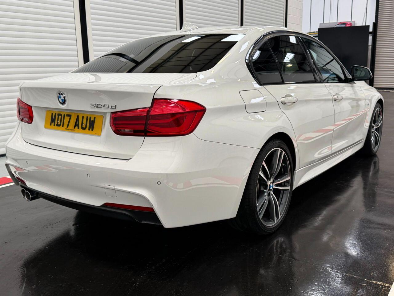 BMW 3 Series view 40