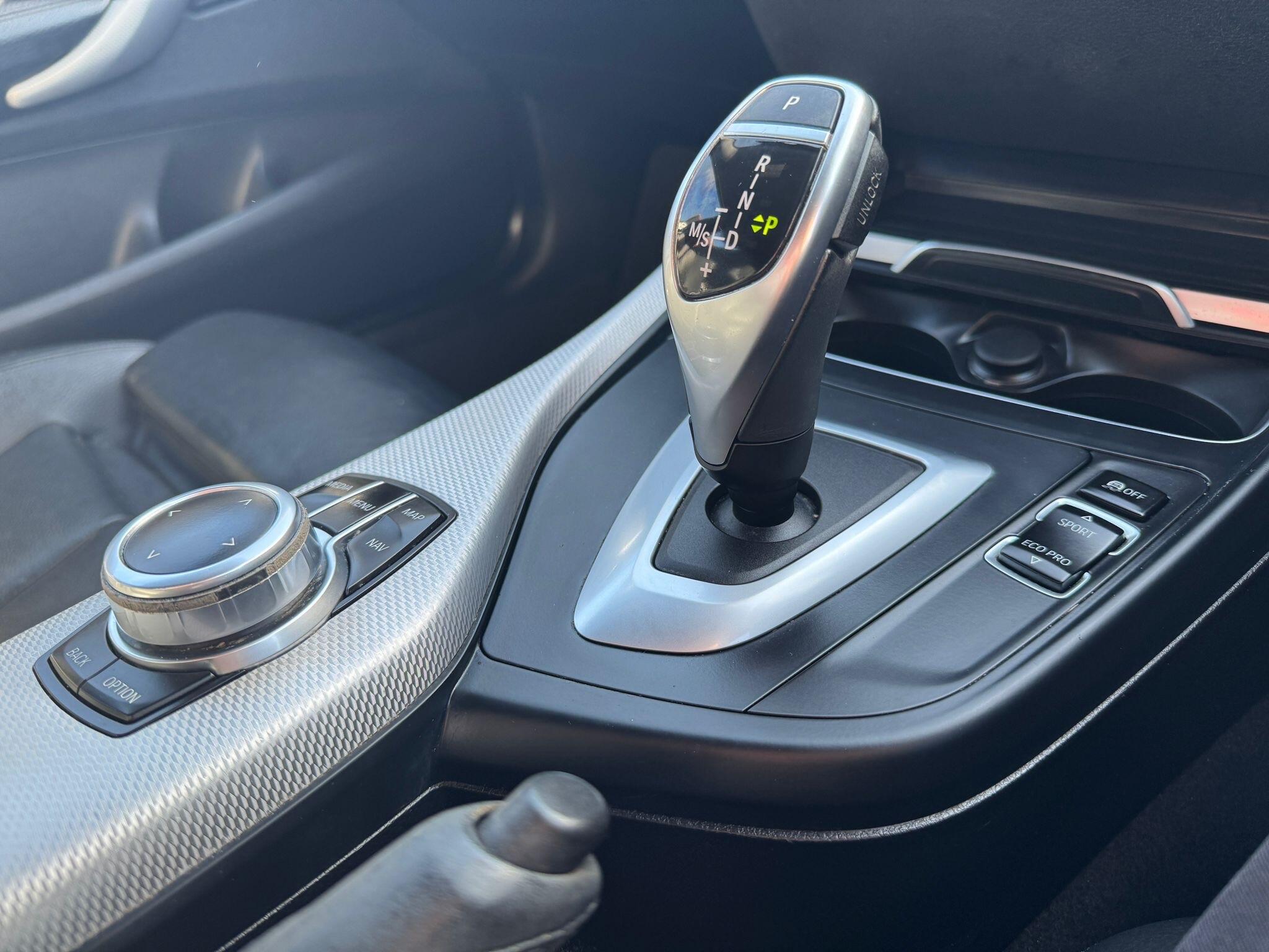 BMW 1 Series view 5