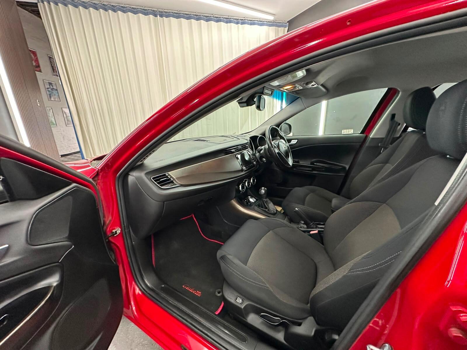 Alfa Romeo Giulietta view 29