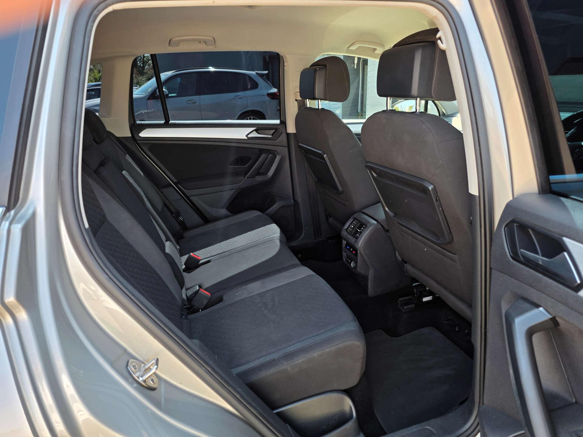 Volkswagen Tiguan view 19