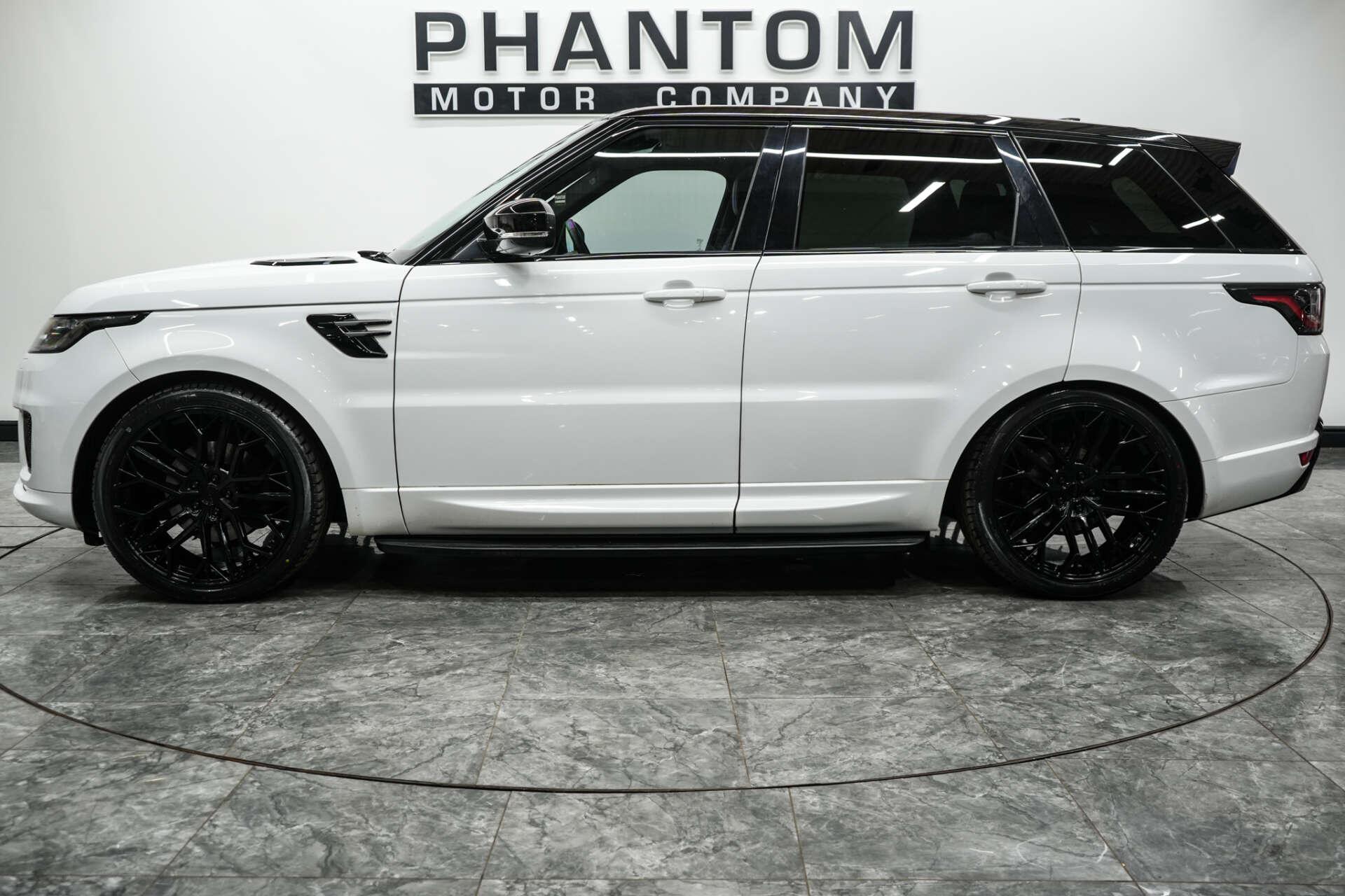 Land Rover Range Rover Sport view 3