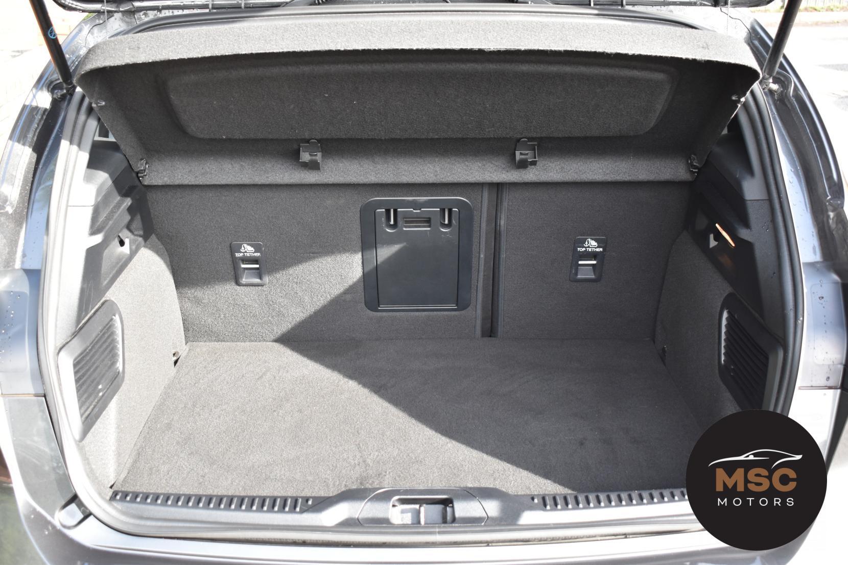 Ford Focus view 72