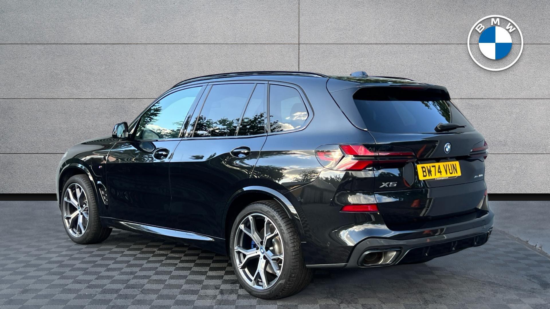 BMW X5 view 2
