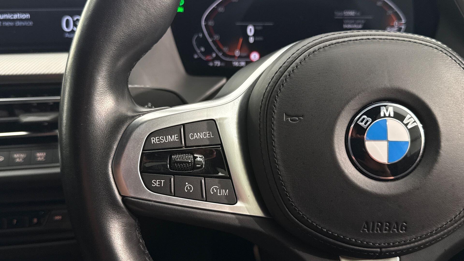 BMW 1 Series view 17