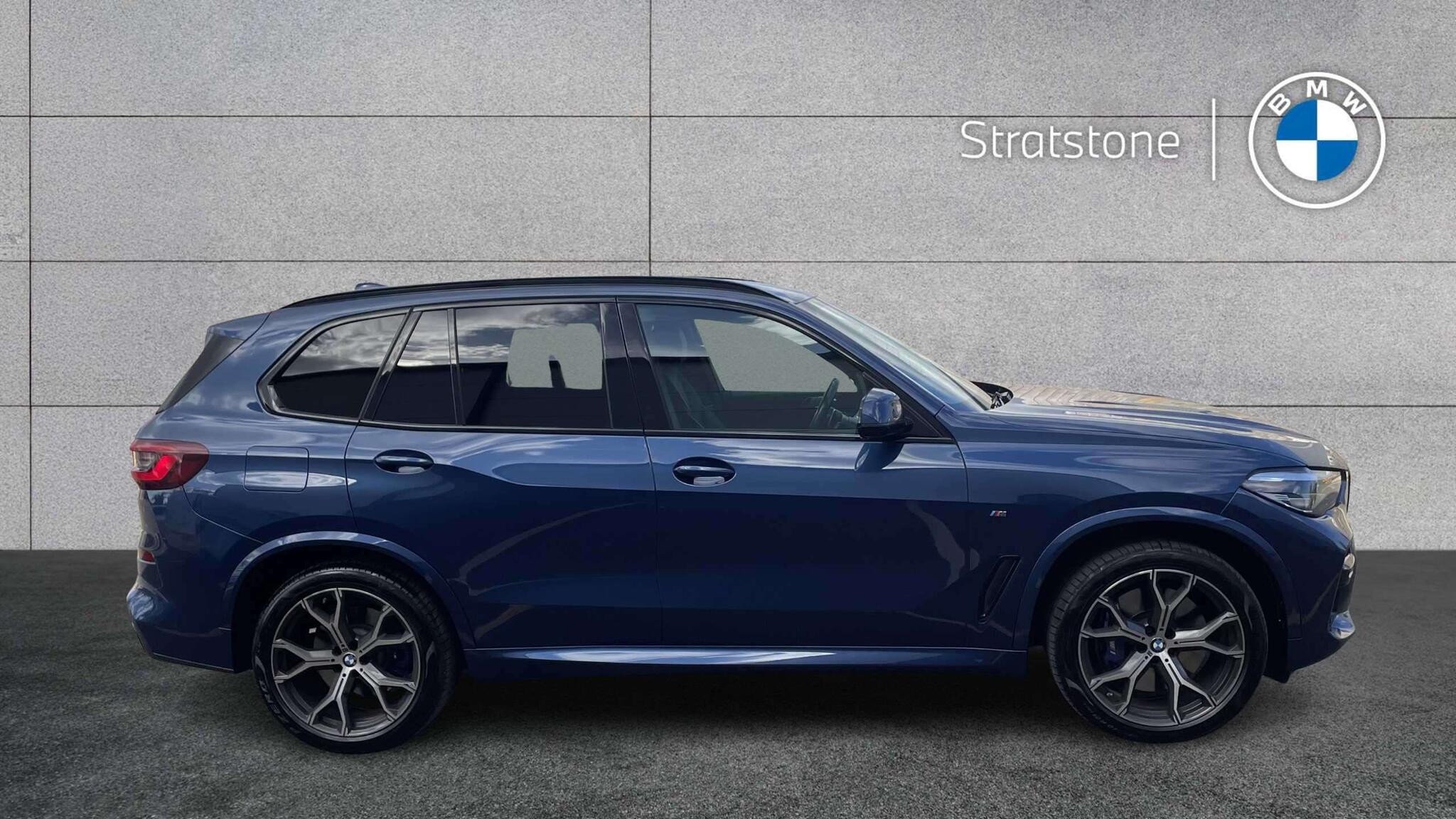 BMW X5 view 3