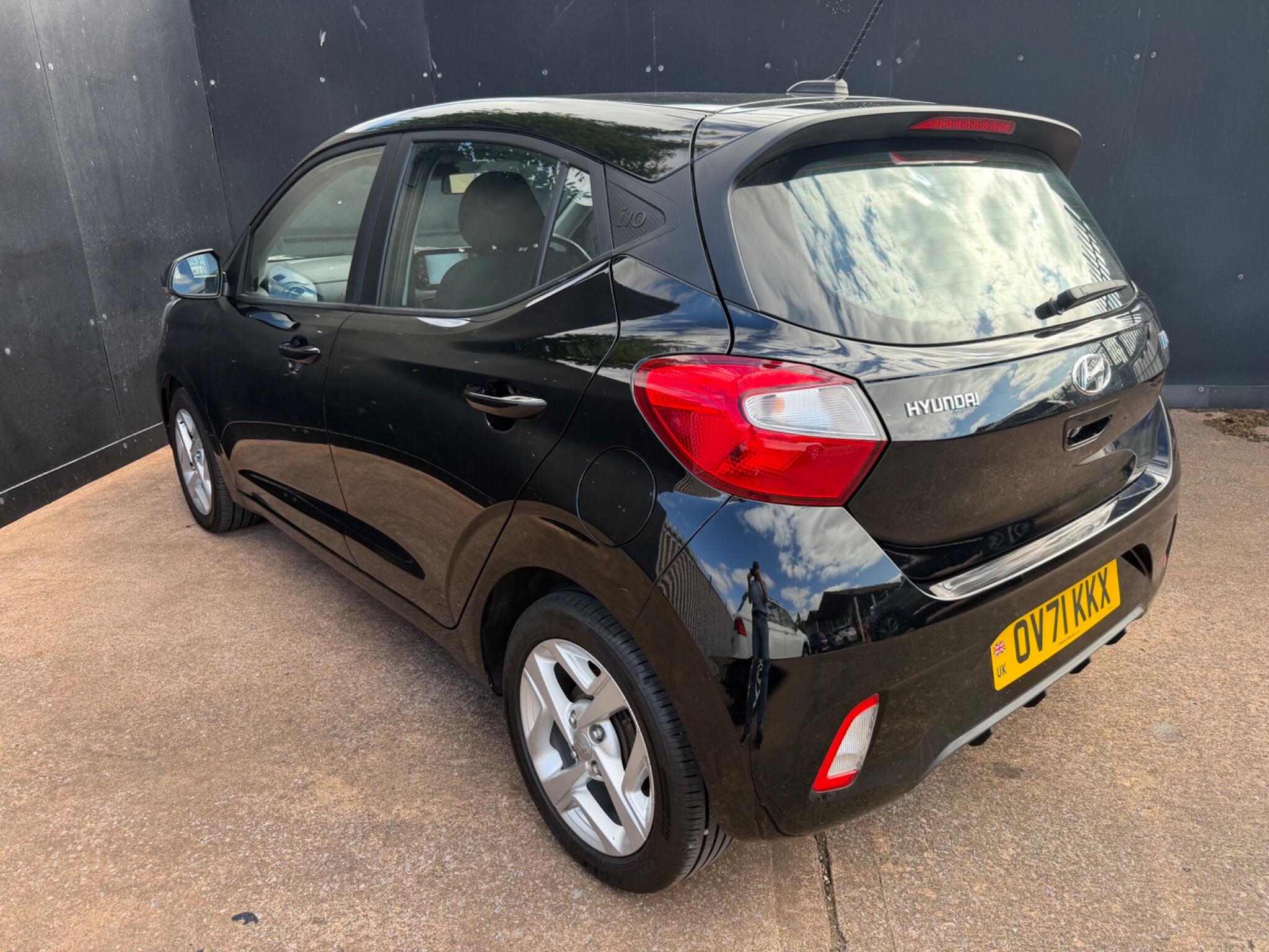 Hyundai I10 view 13