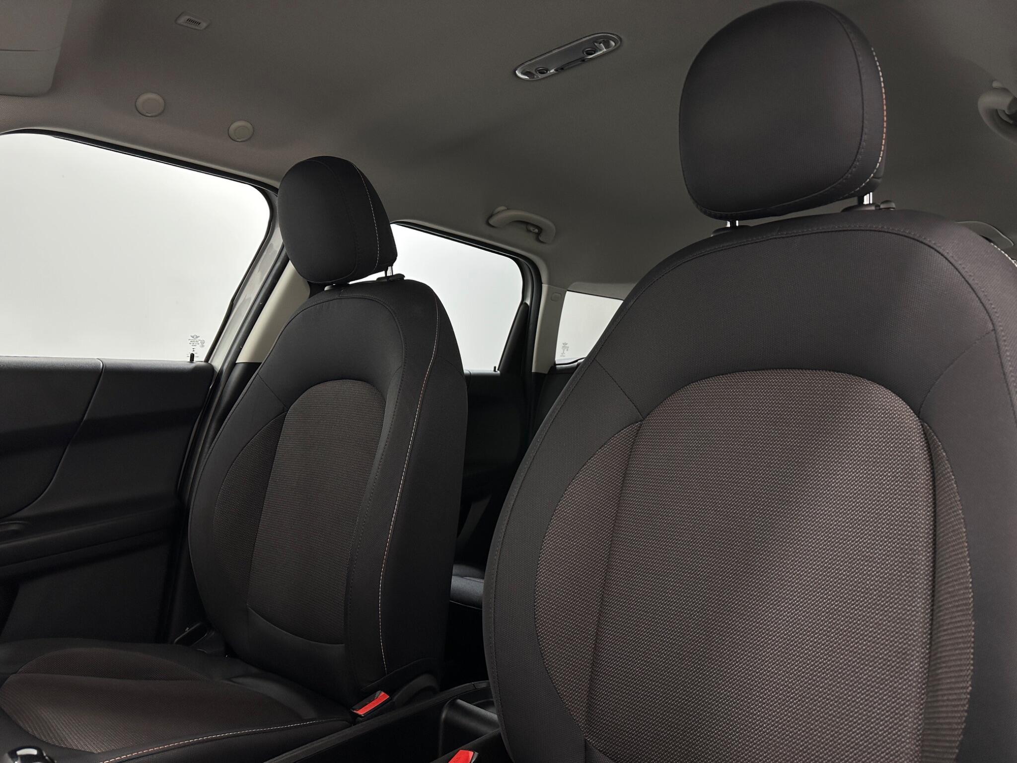 Mini Countryman view 37