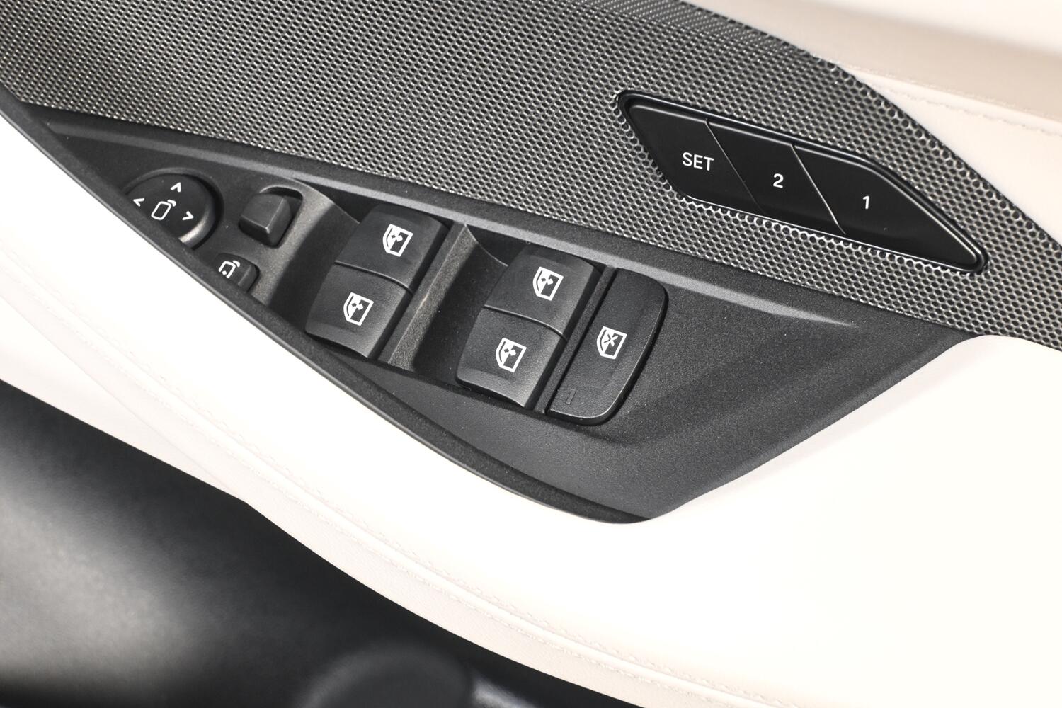 BMW I4 view 31