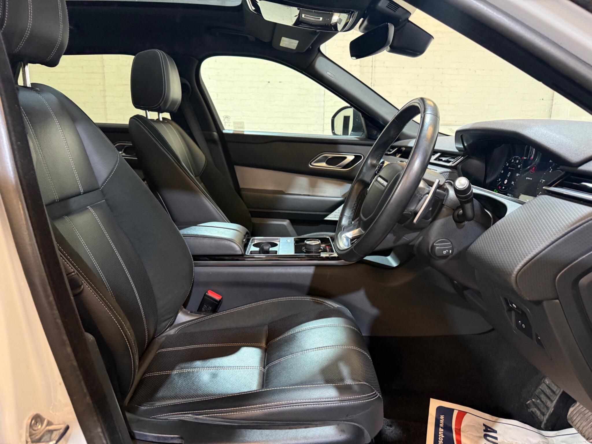 Land Rover Range Rover Velar view 40