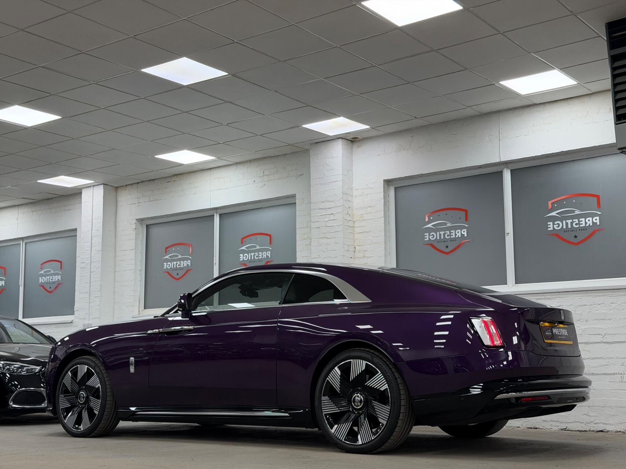Rolls-Royce Spectre view 76