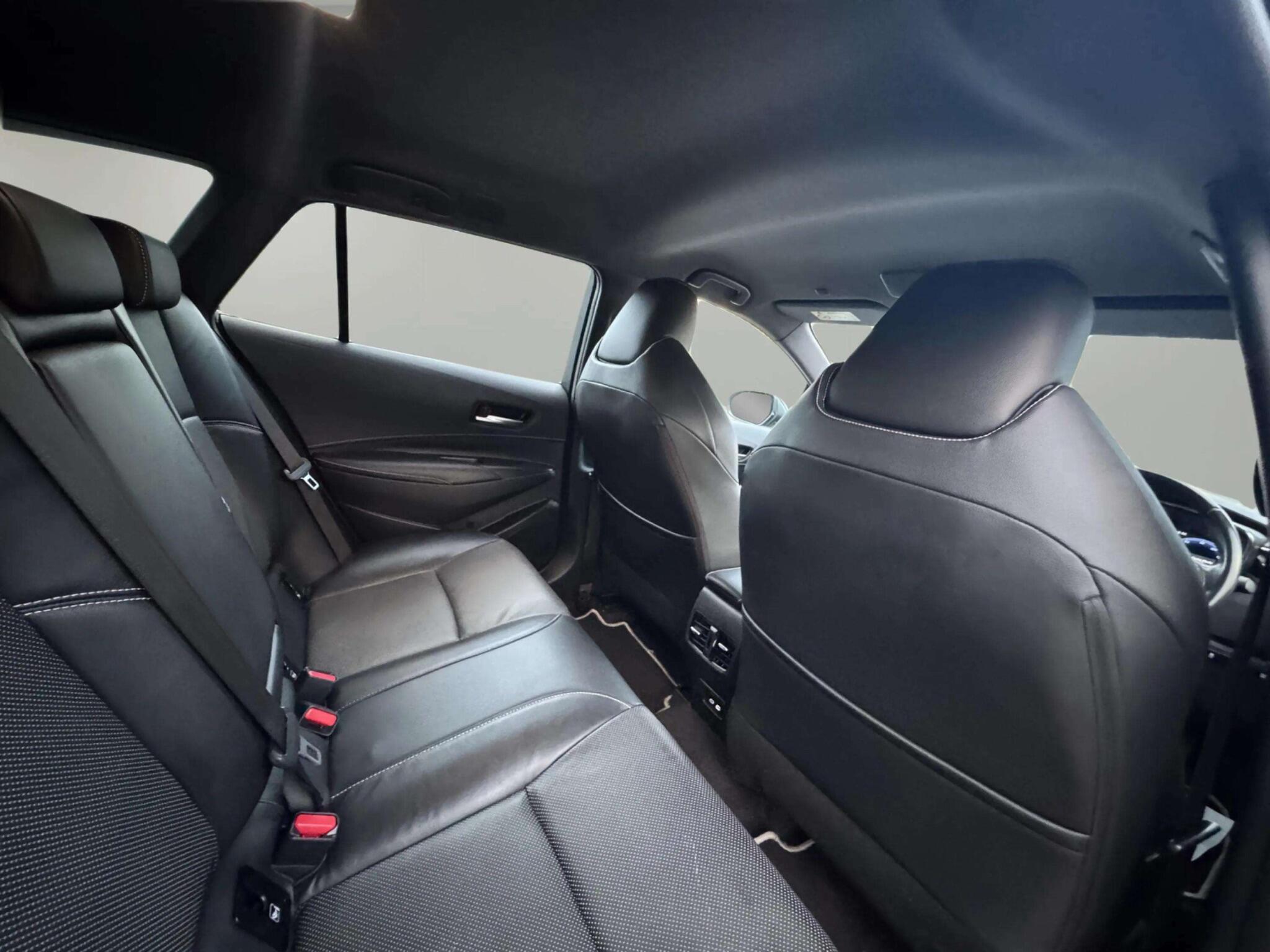 Toyota Corolla view 45