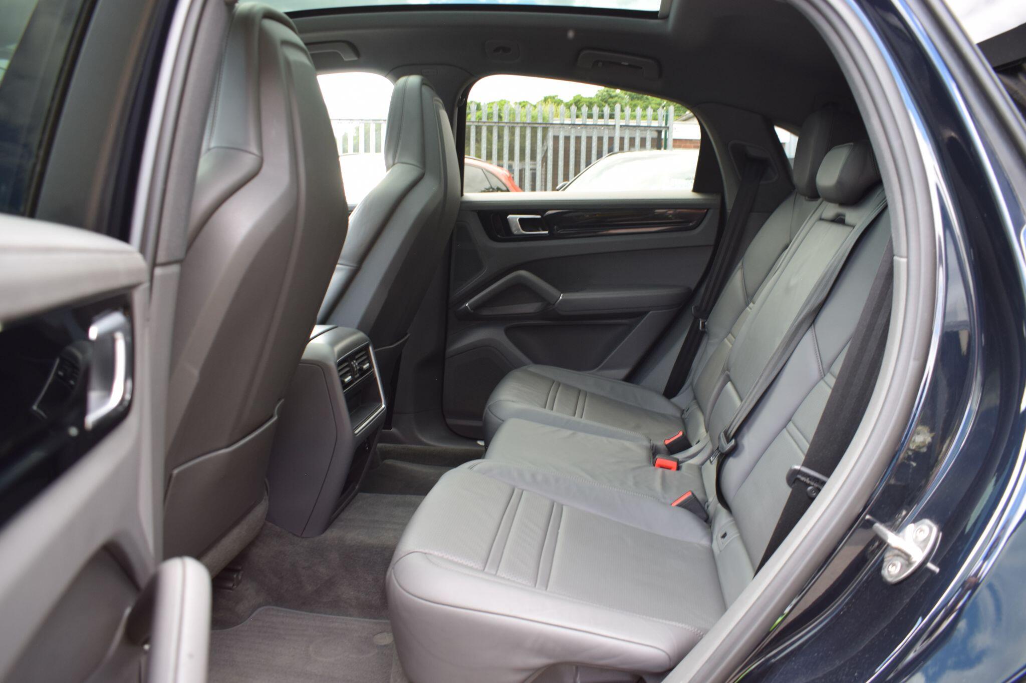 Porsche Cayenne view 28