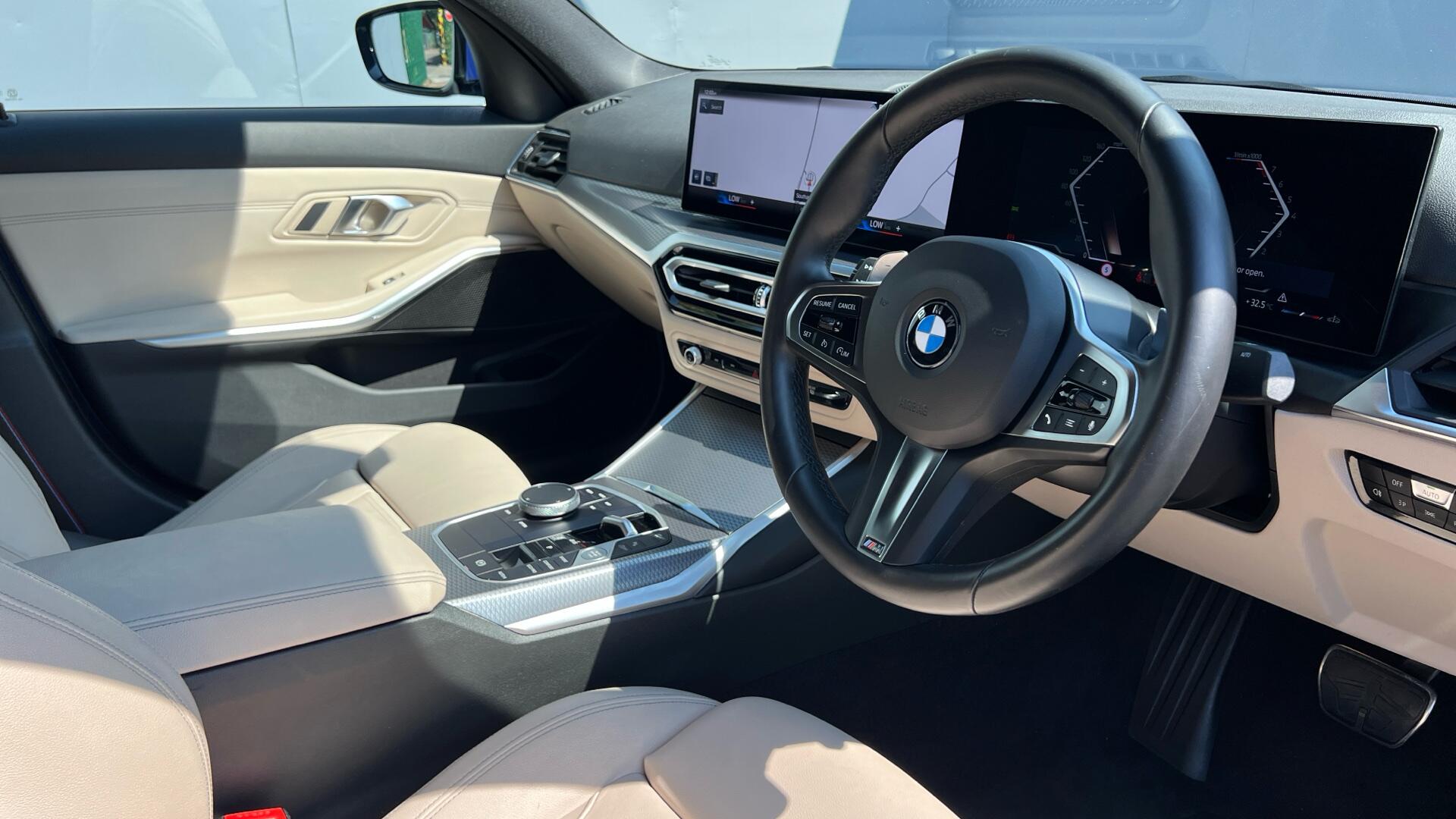 BMW 3 Series view 6