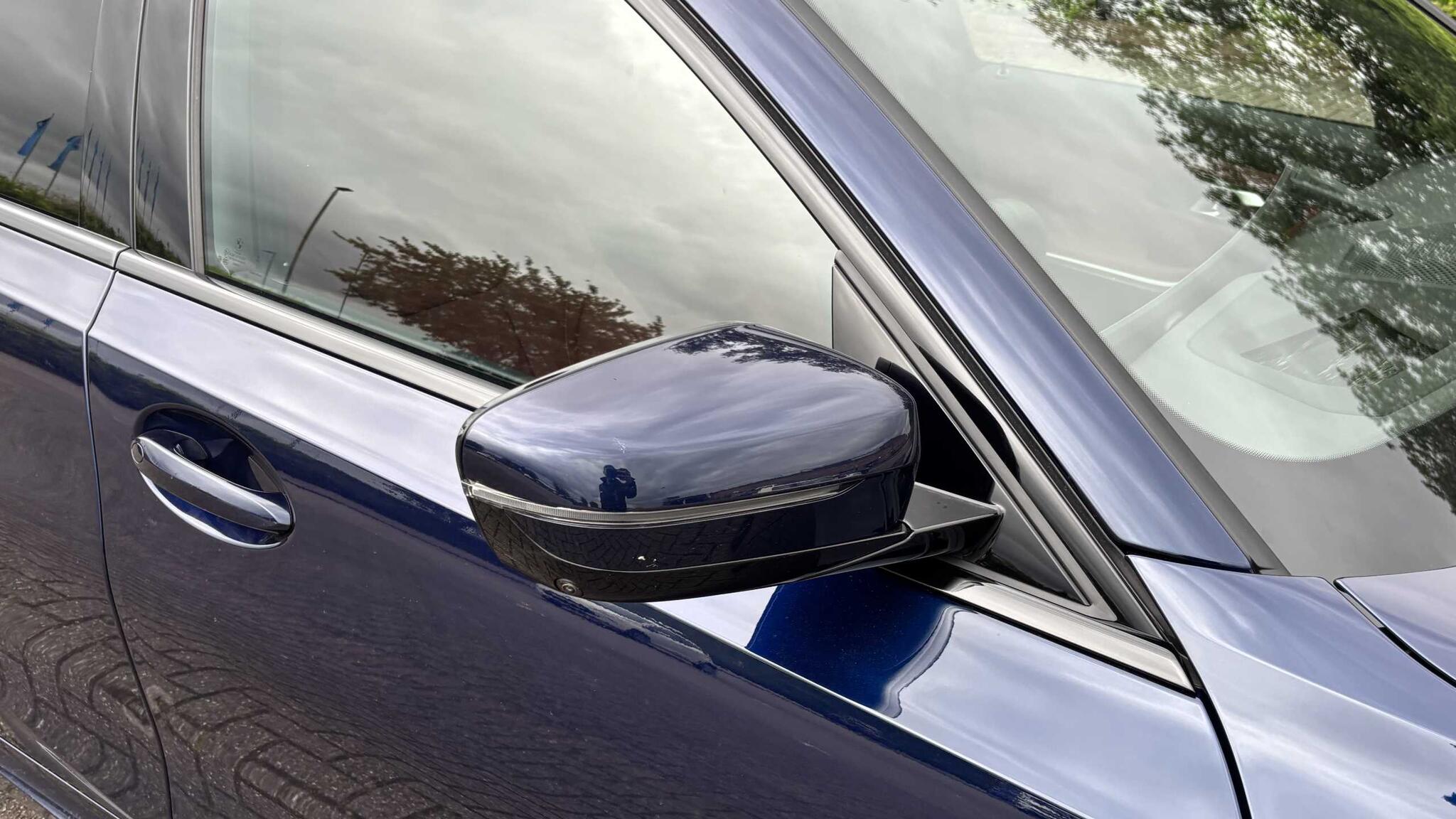 BMW 3 Series view 39