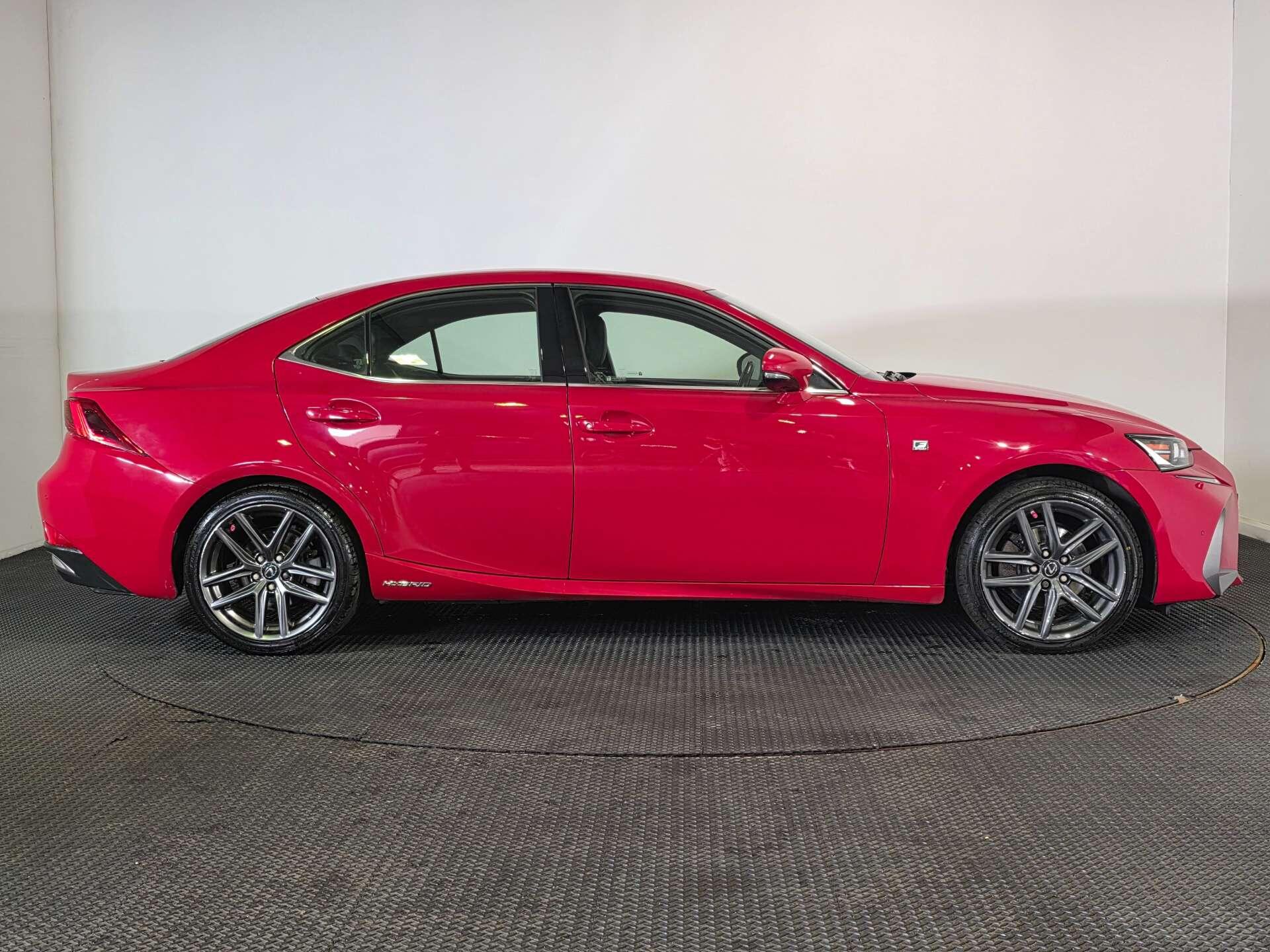 Lexus Is view 8