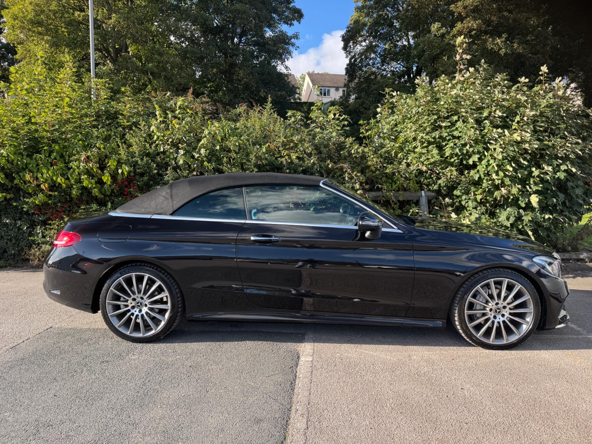 Mercedes-Benz C-Class view 11