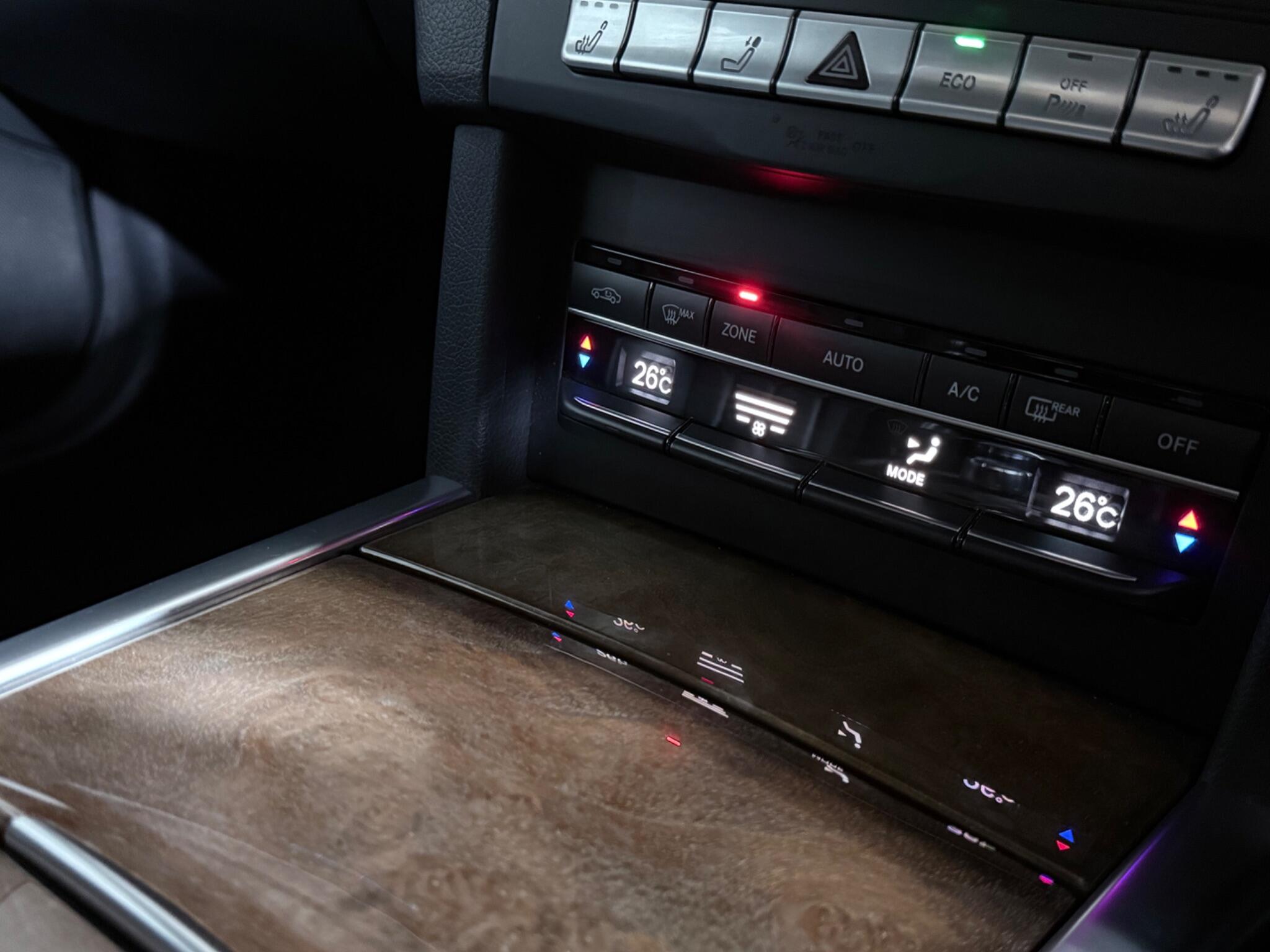Mercedes-Benz E-Class view 51