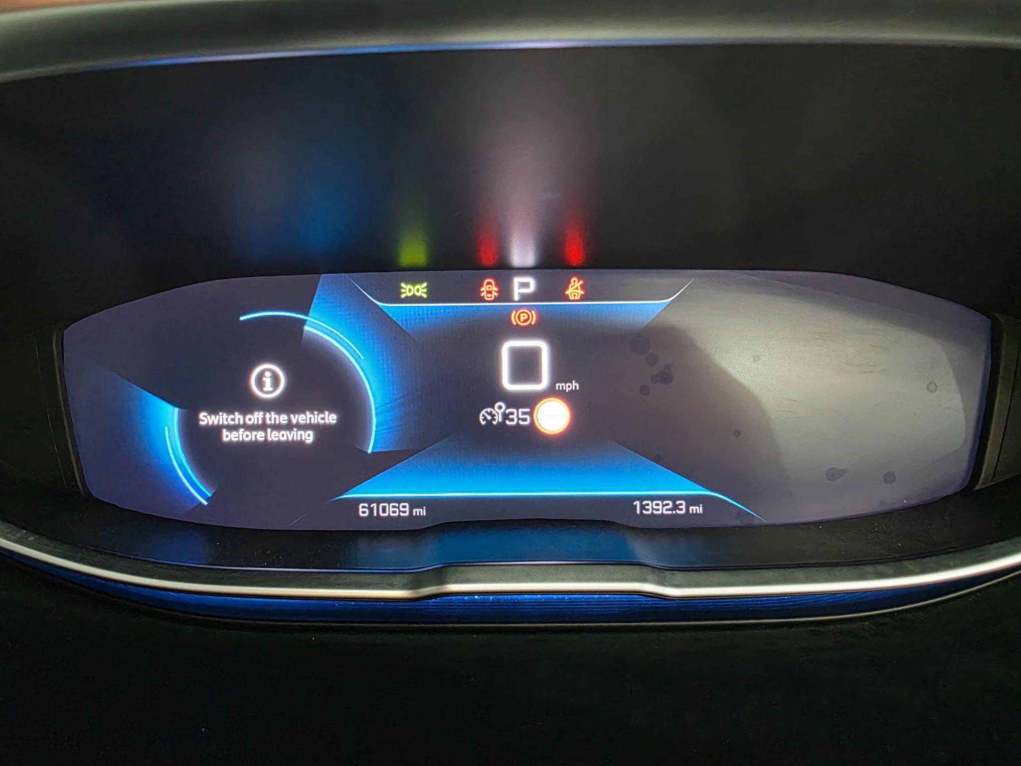 Peugeot 5008 view 12