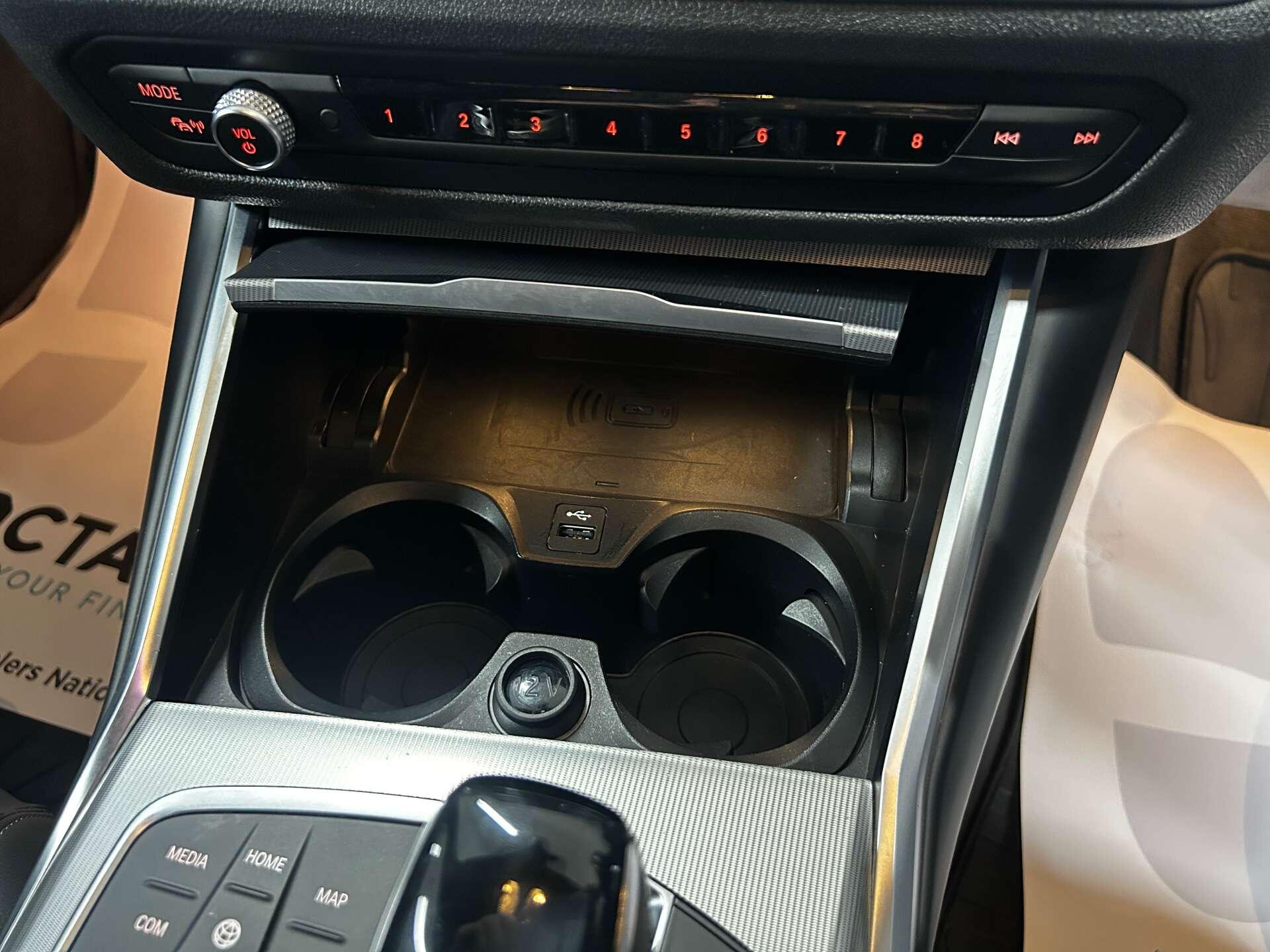 BMW 3 Series view 33