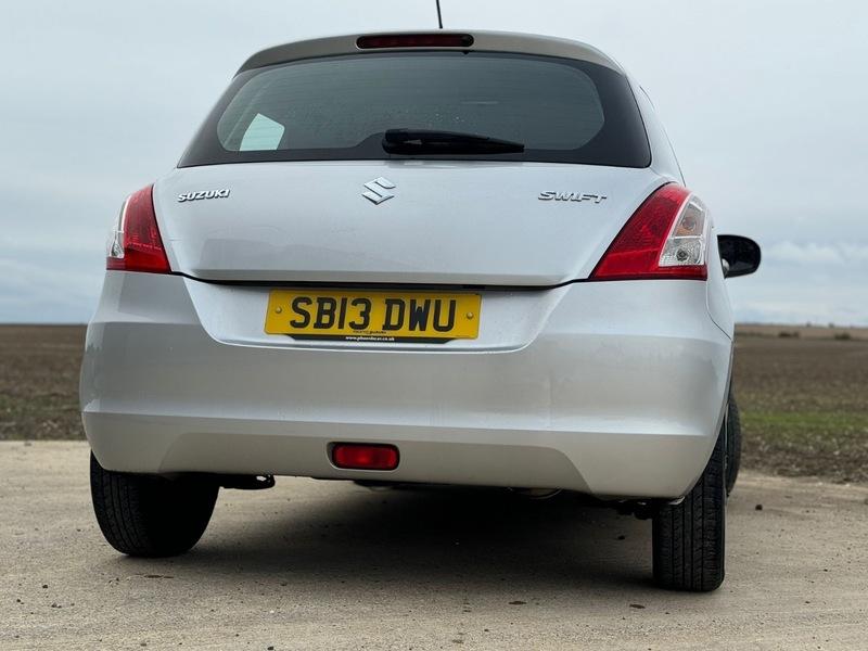 2013 Suzuki Swift image 4