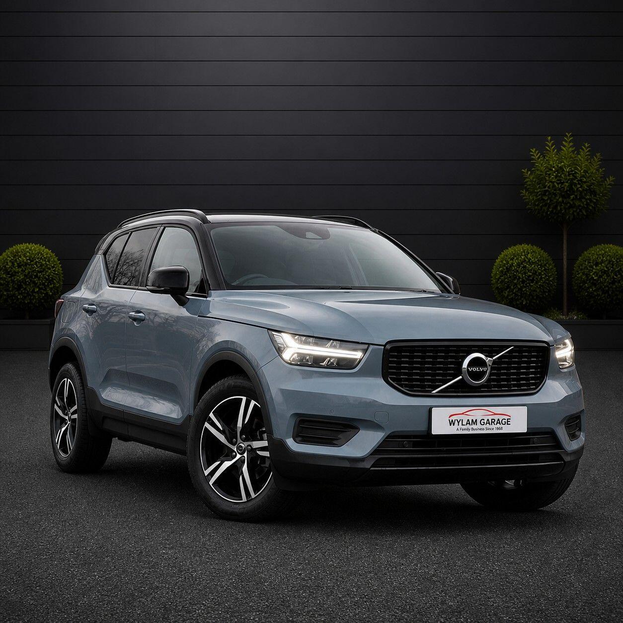 Volvo XC40 view 40
