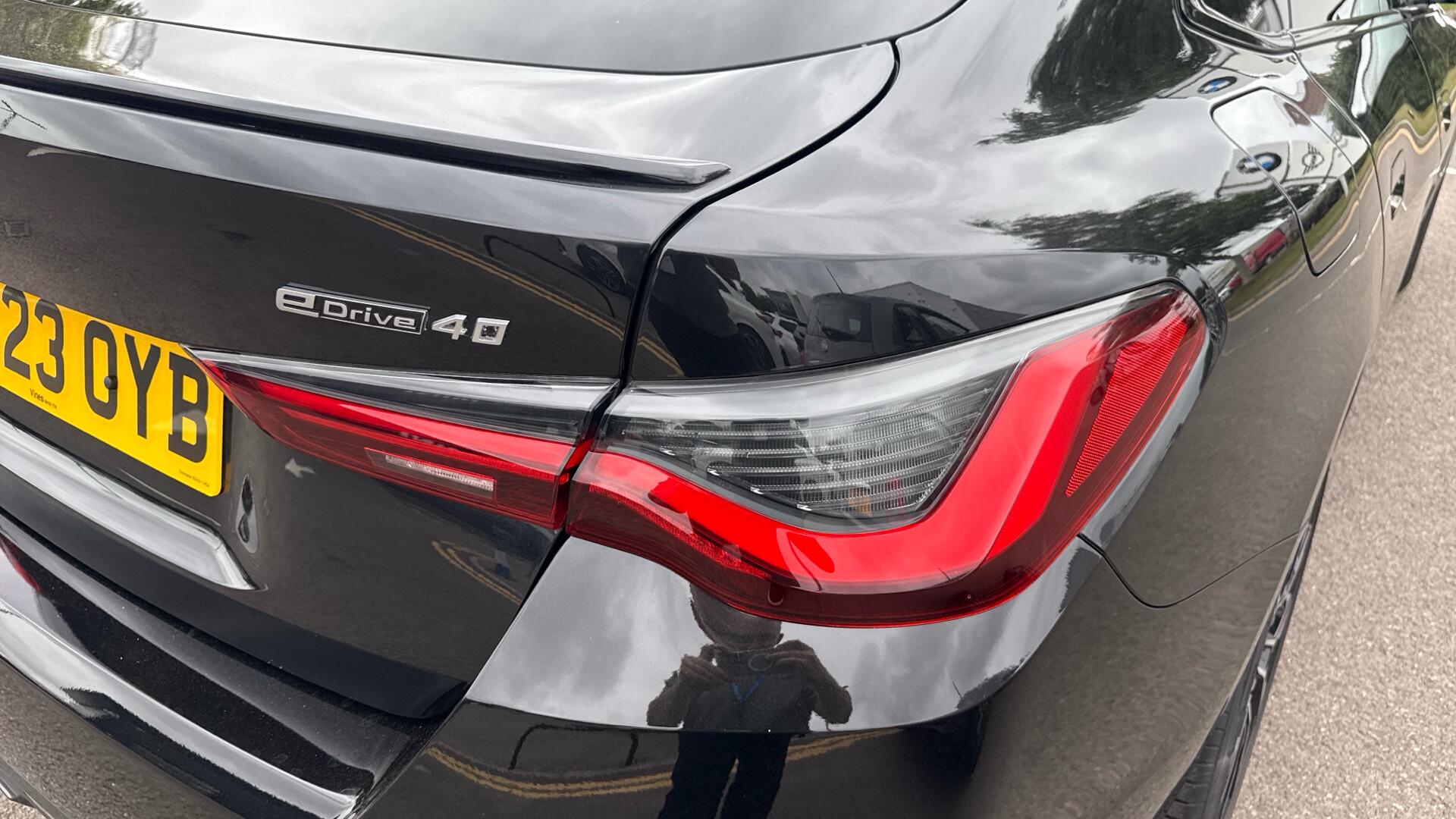 BMW i4 view 22