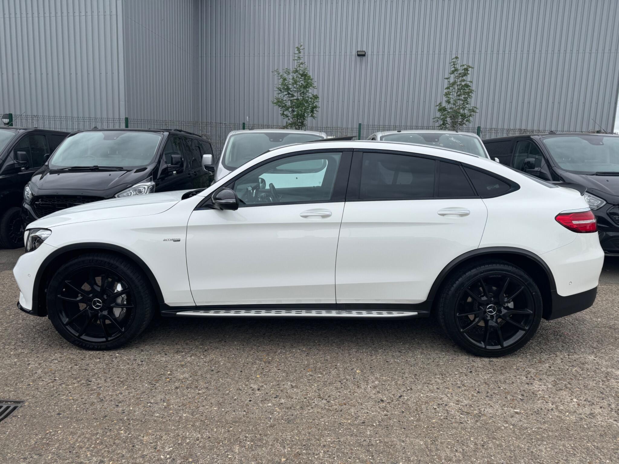 Mercedes-Benz GLC view 11