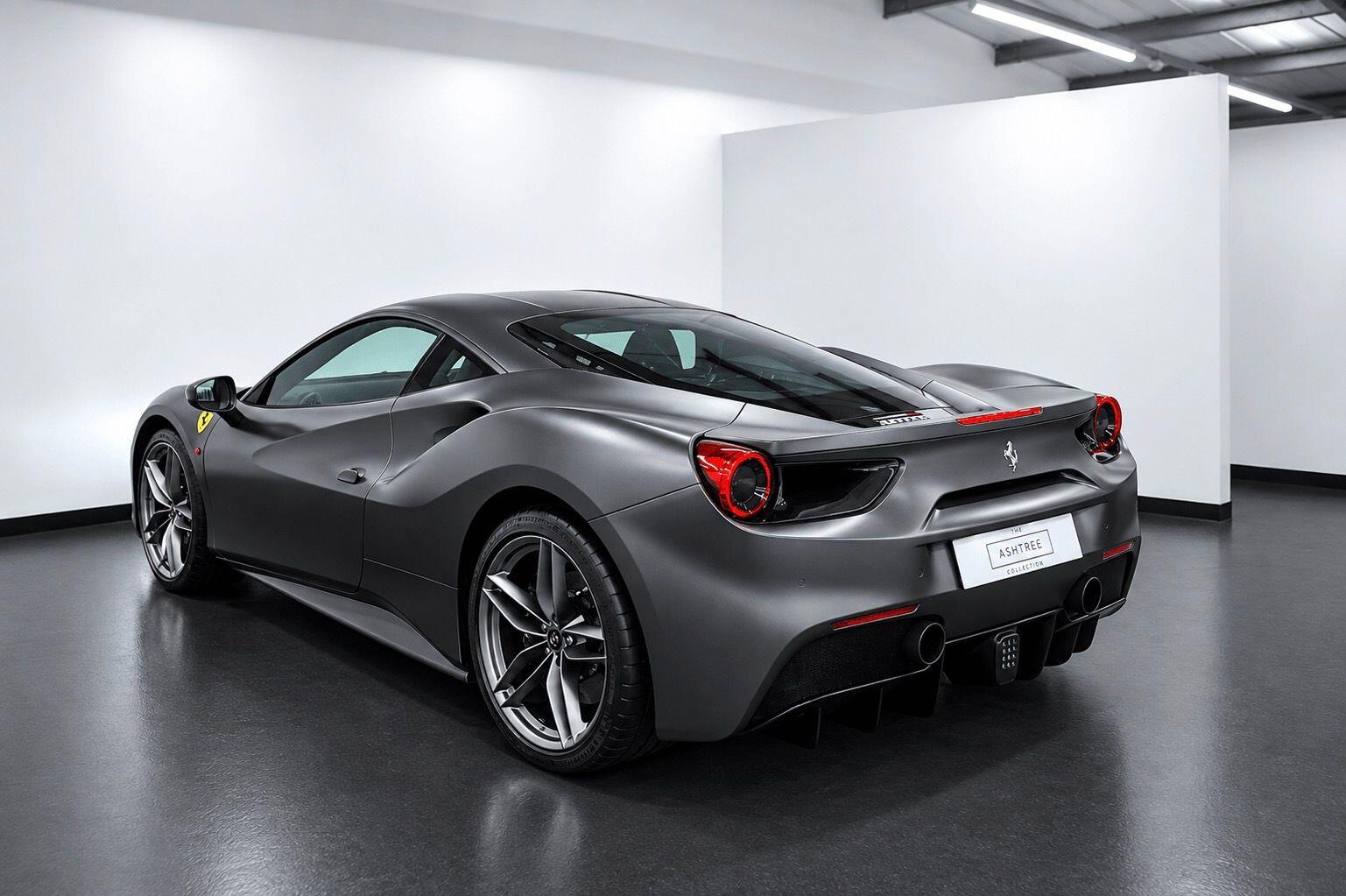 Ferrari 488 view 15