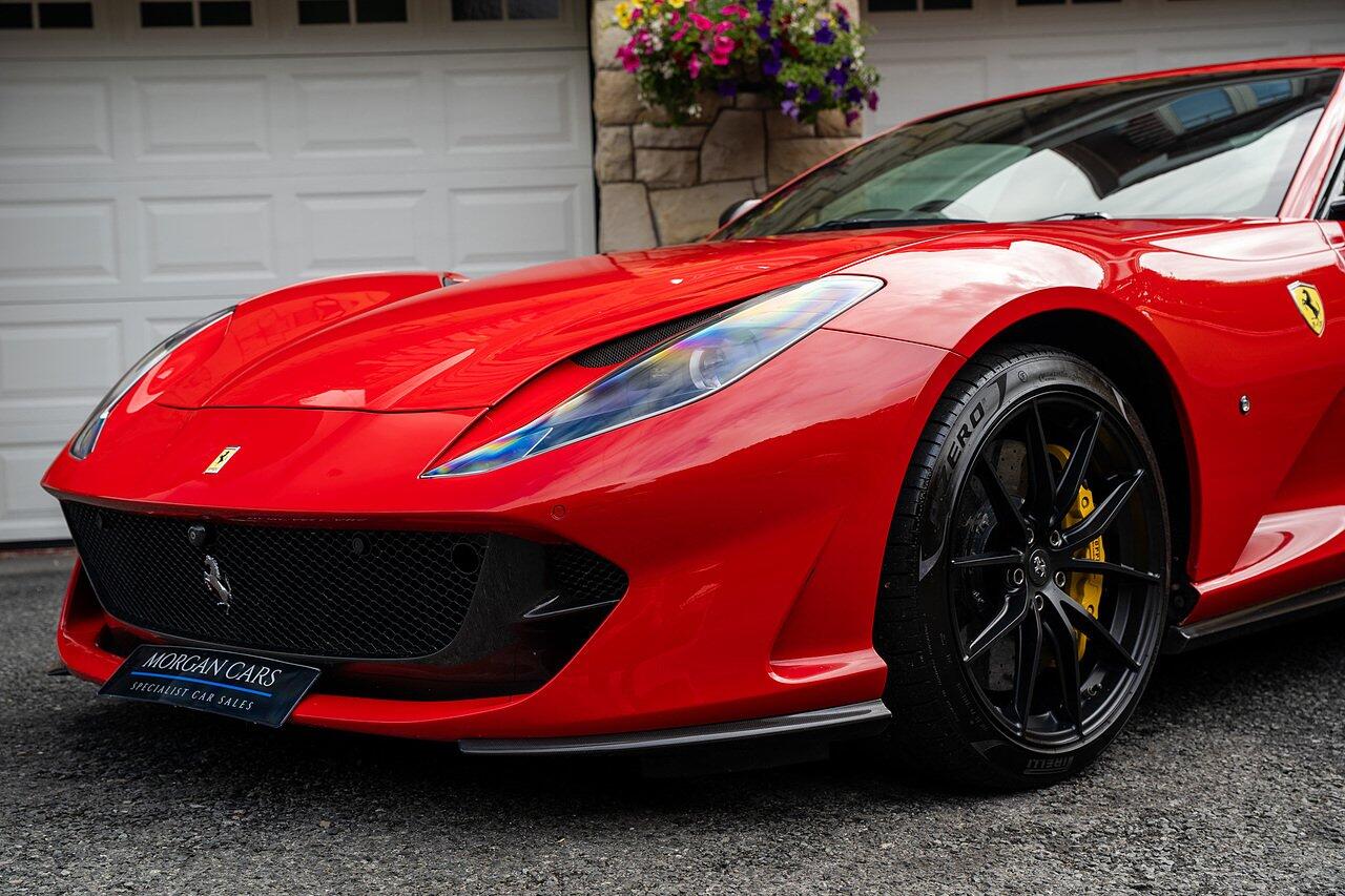 Ferrari 812 view 45