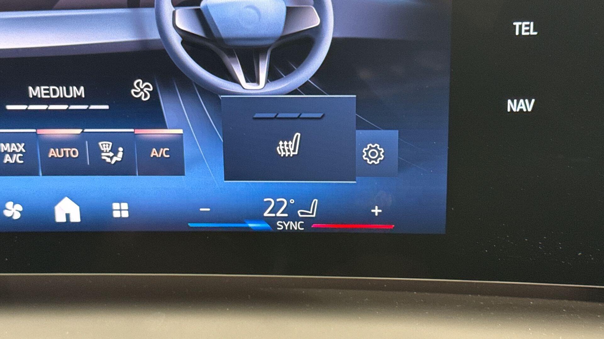 BMW 2 Series view 25