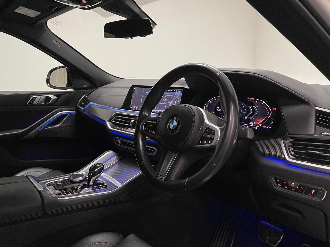 BMW X6 view 24