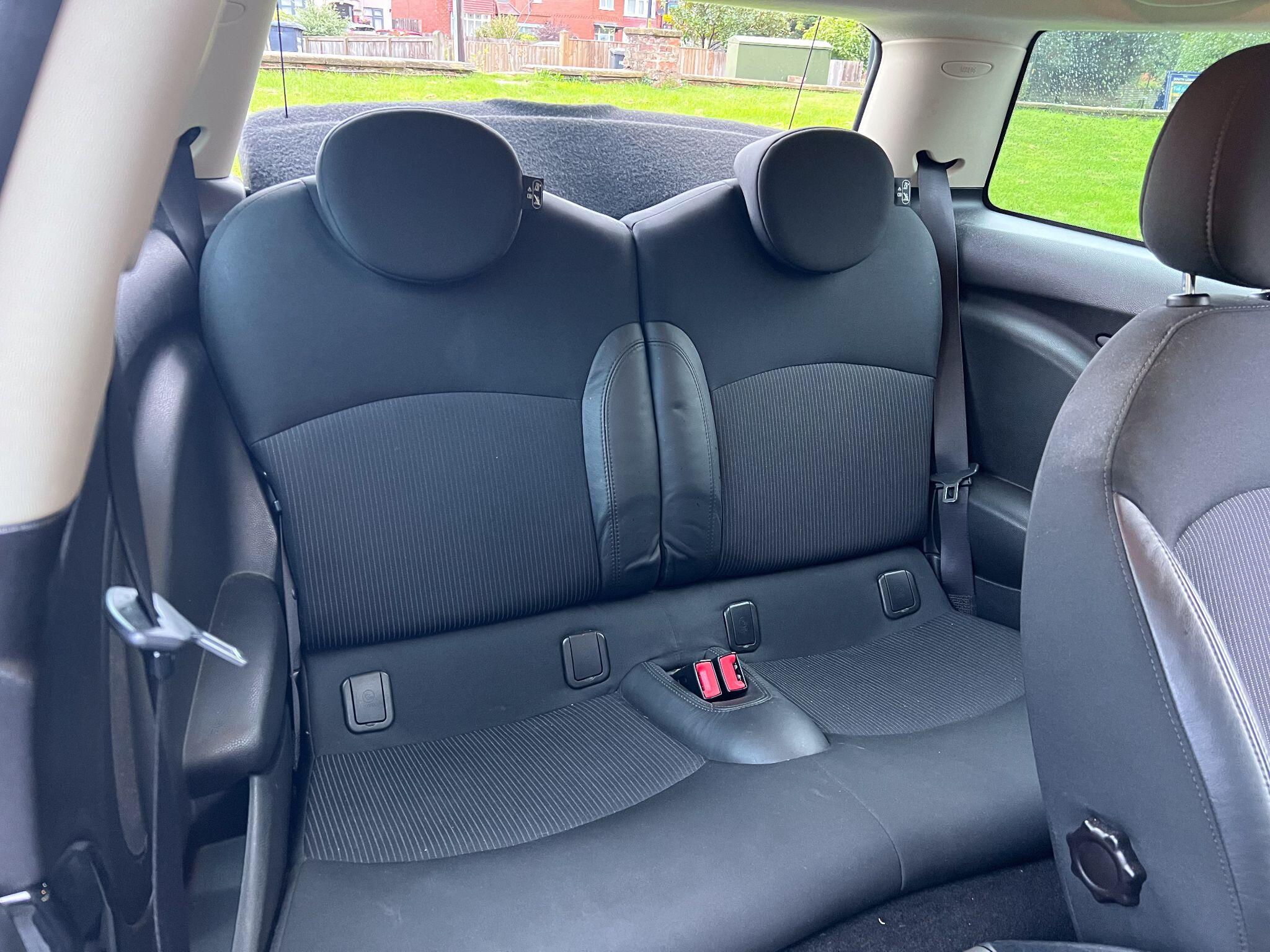 MINI Hatch view 17
