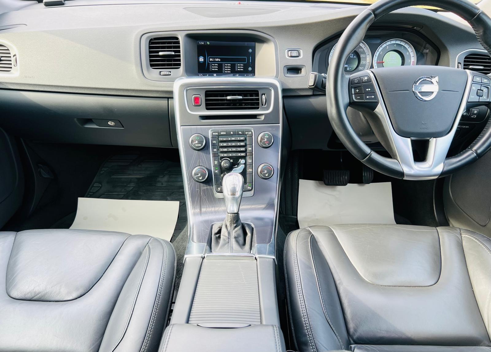2012 Volvo V60 image 22