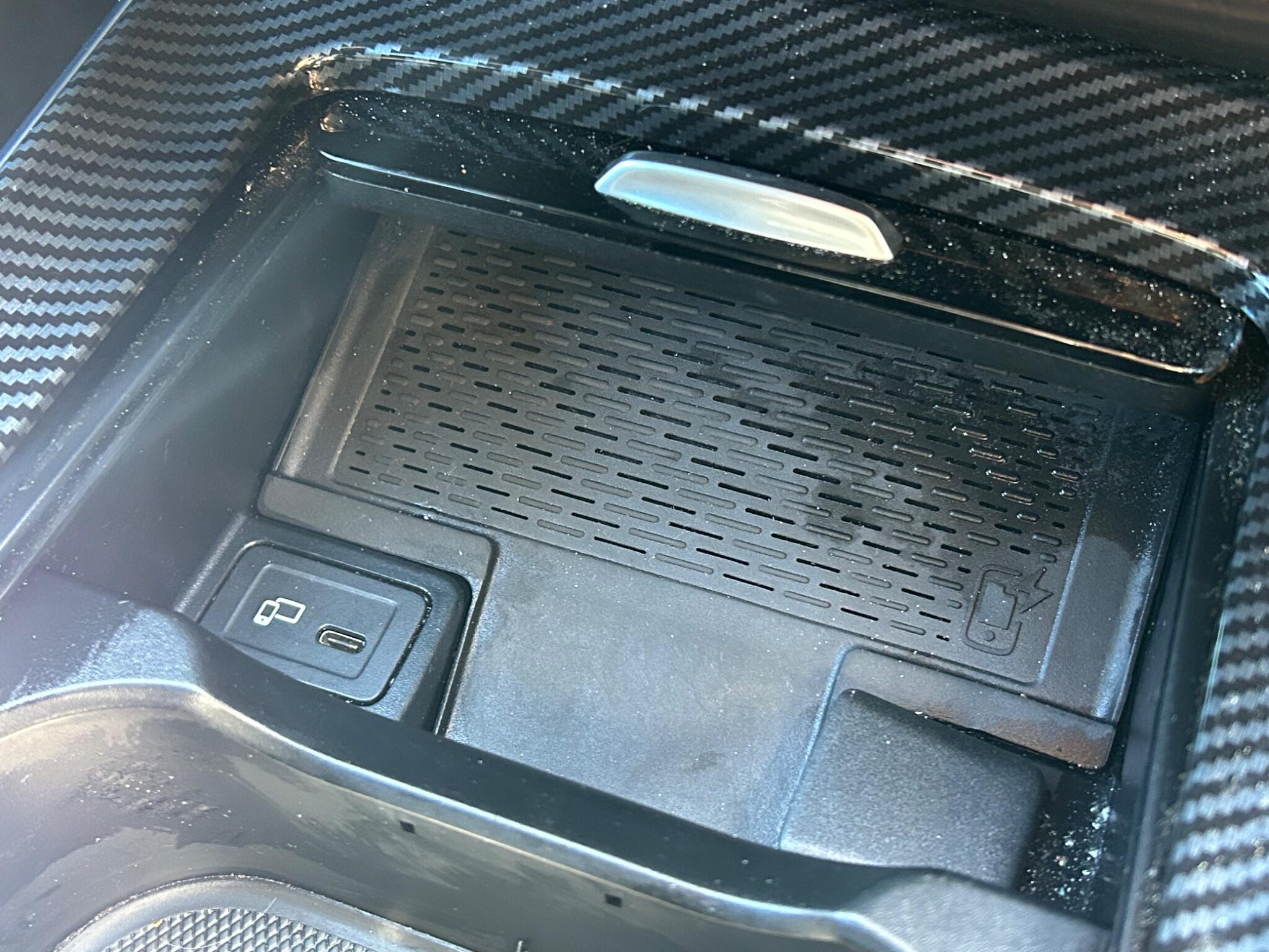 Mercedes-Benz Gla view 65