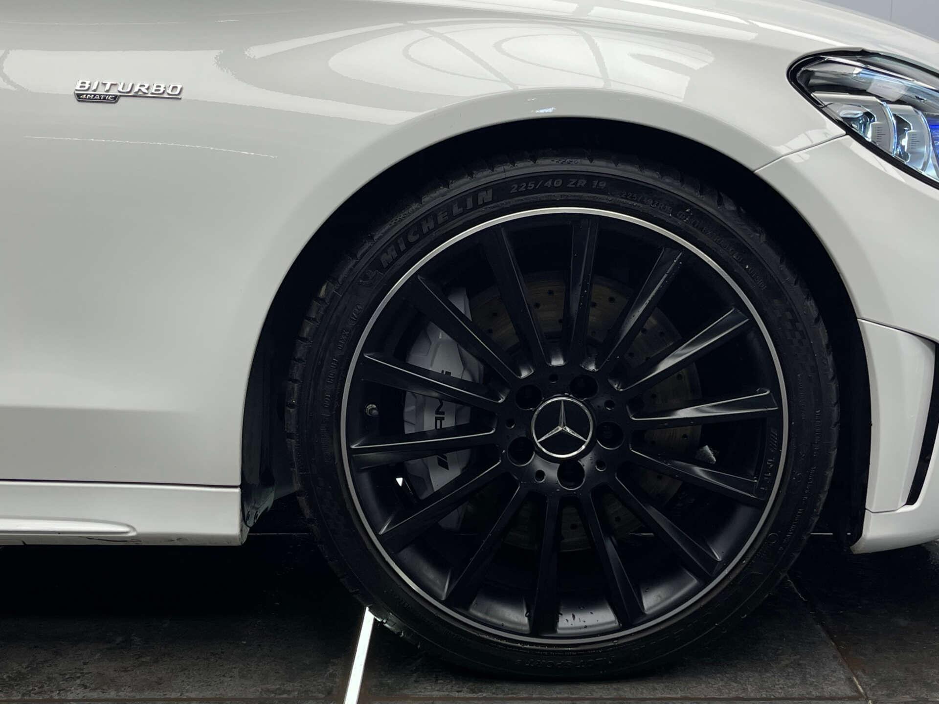 Mercedes-Benz C Class view 34