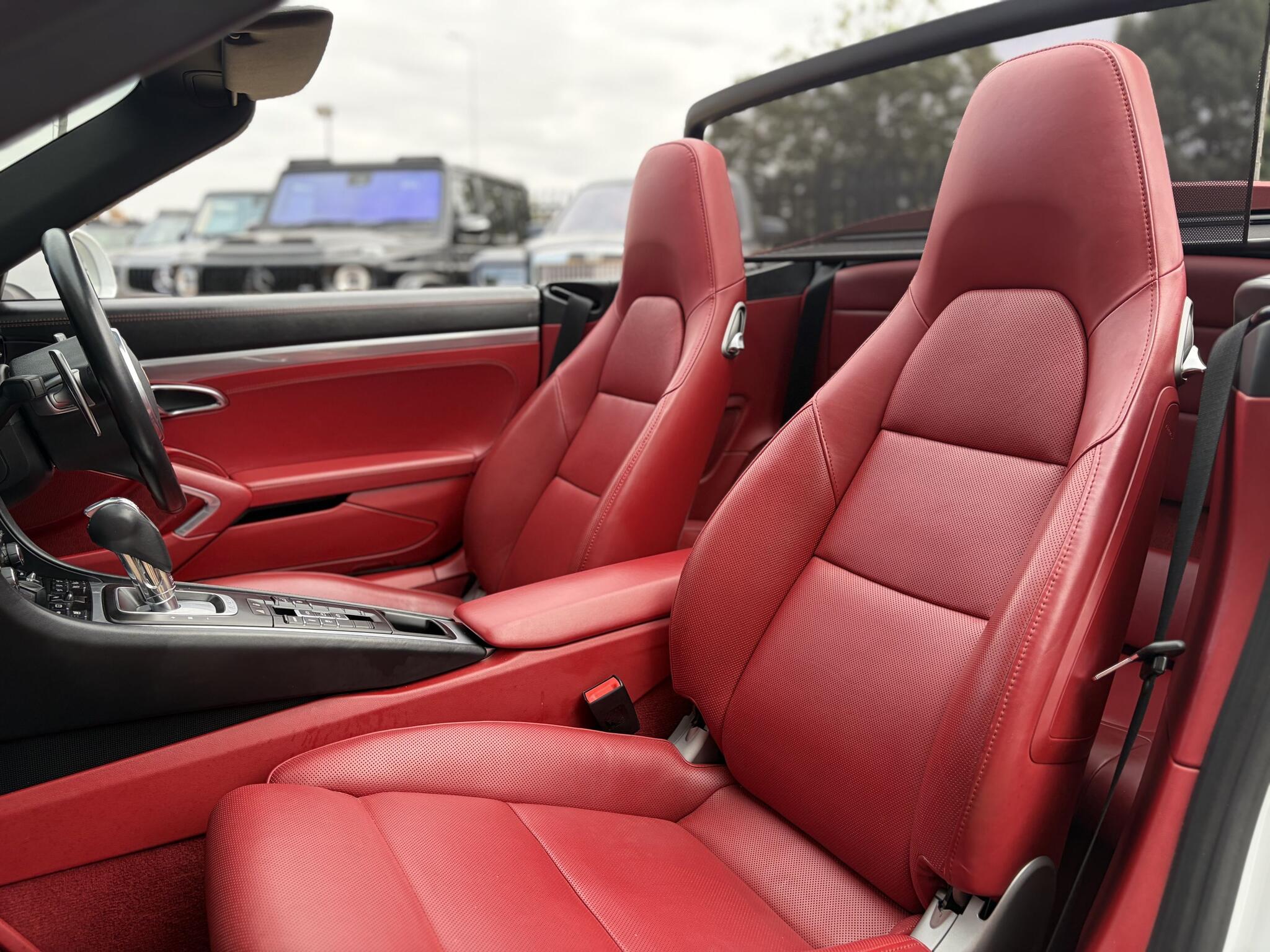 Porsche 911 view 23