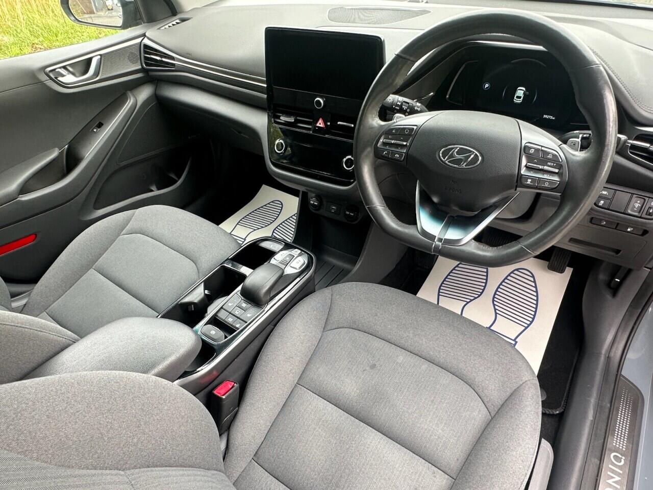 Hyundai Ioniq view 2