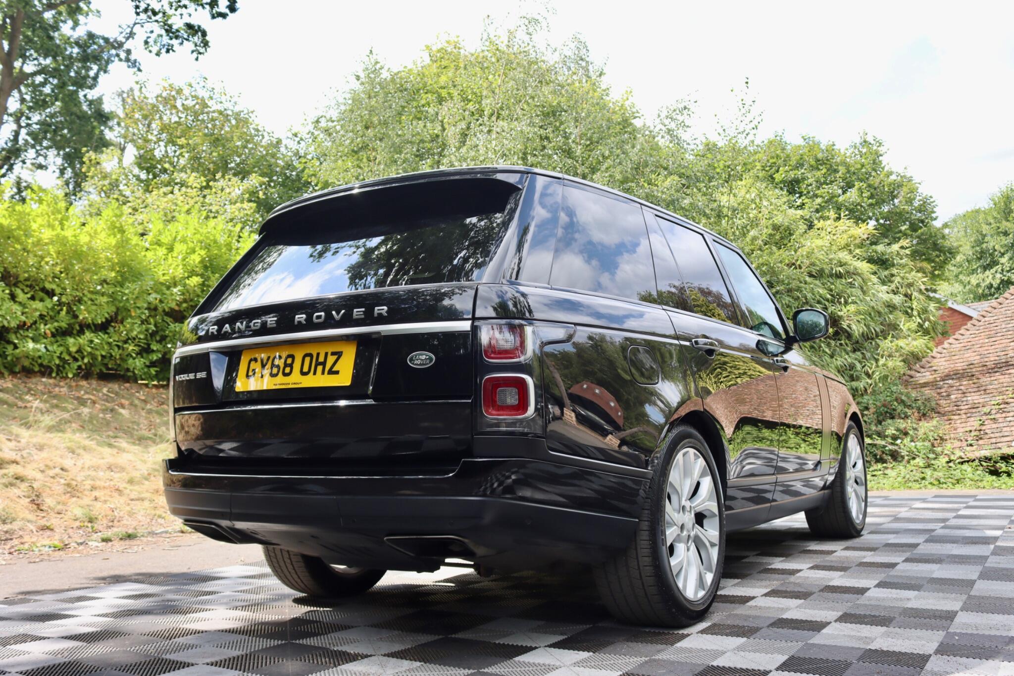 Land Rover Range Rover view 42