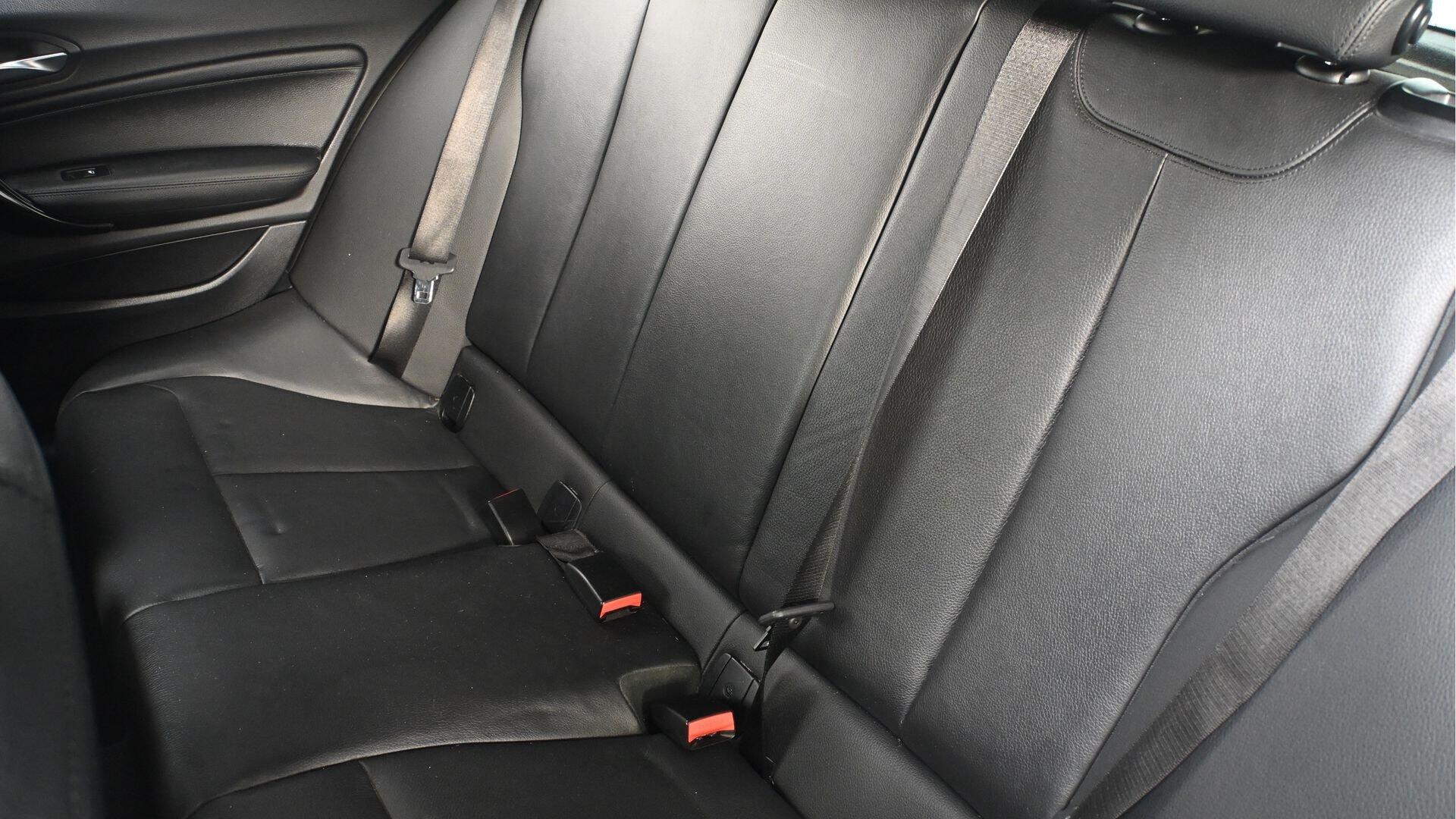 BMW 1 Series view 12