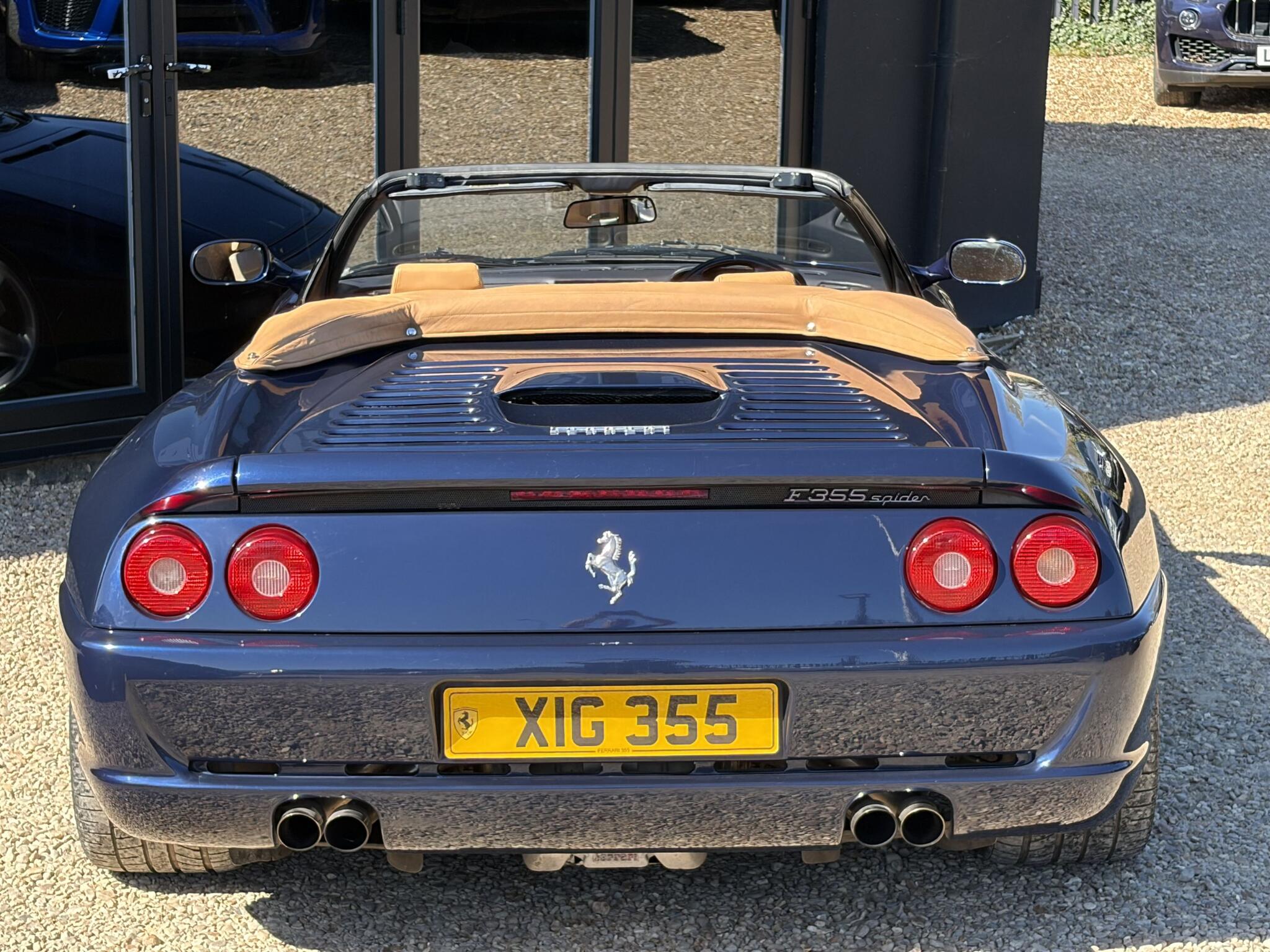 Ferrari F355 view 11