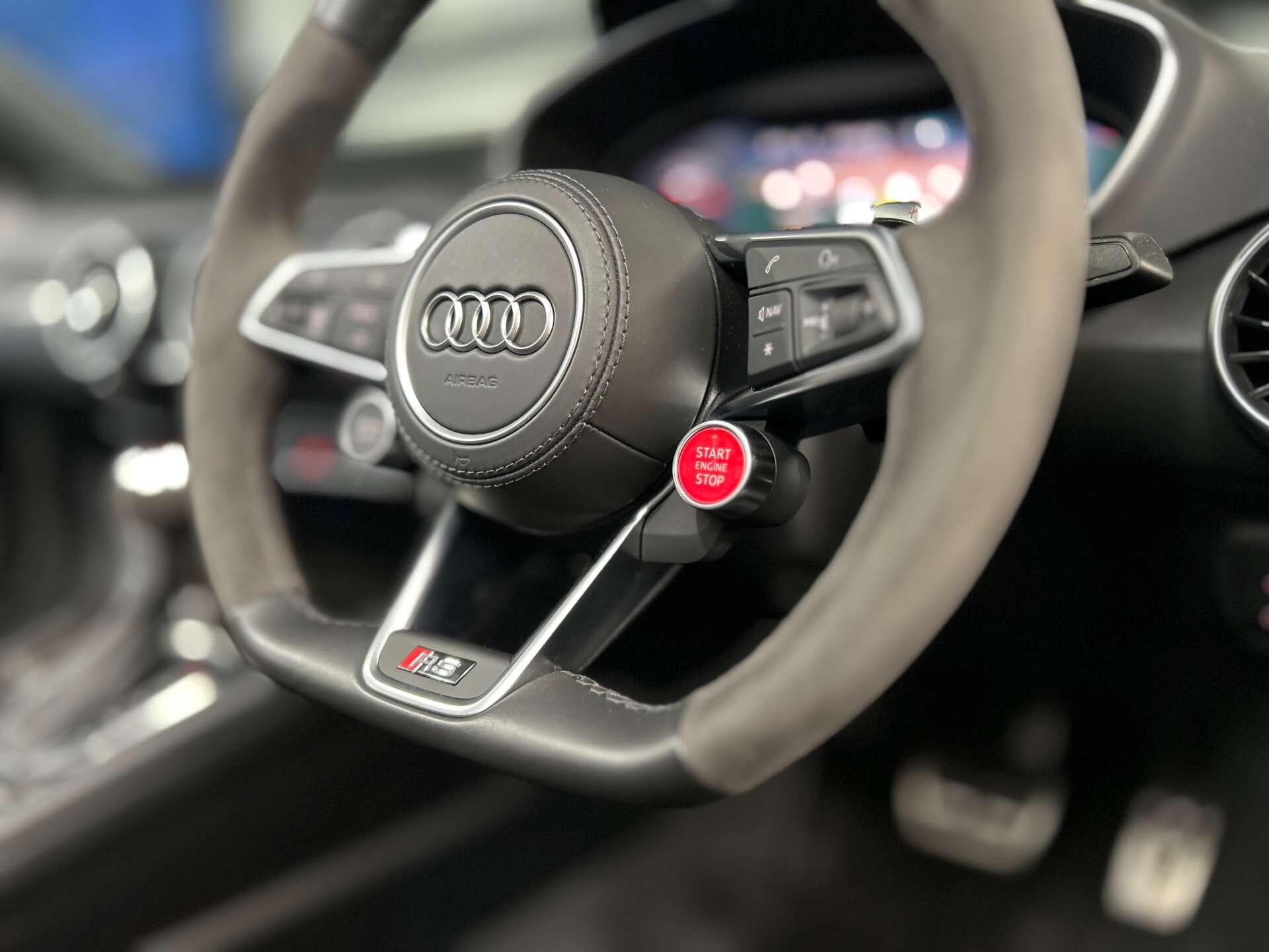 Audi TT RS view 48