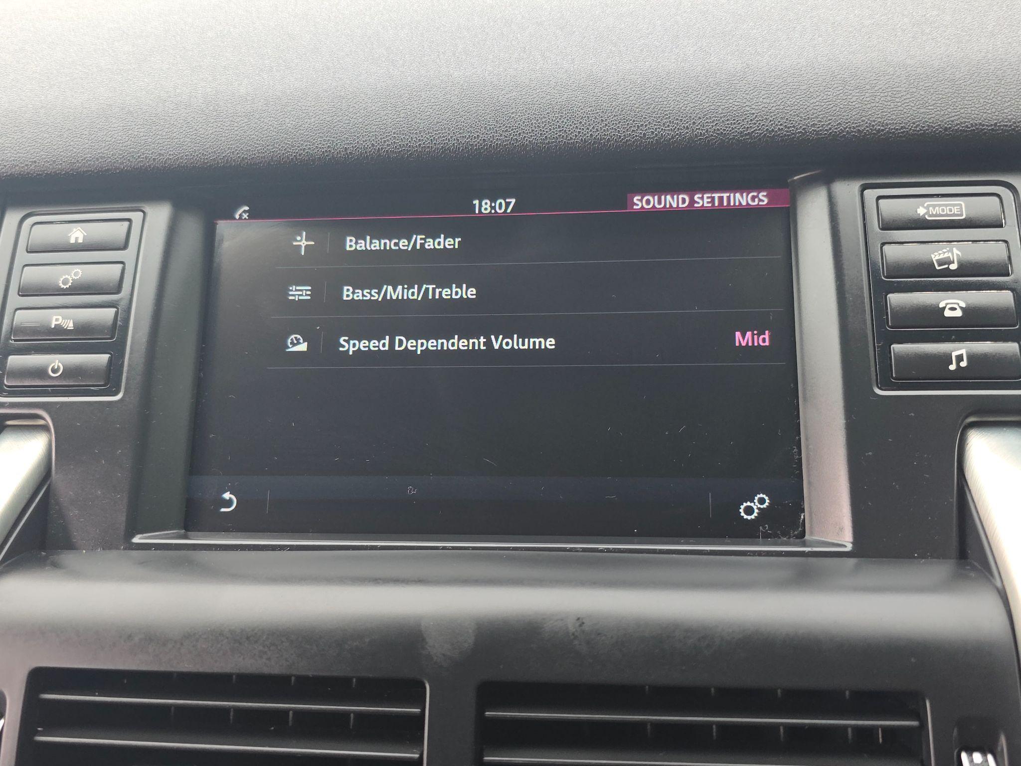 2017 Land Rover Discovery Sport 2.0 TD4 SE 4WD Euro 6 (s/s) 5dr (5 Seat) • 60,214 miles image 67