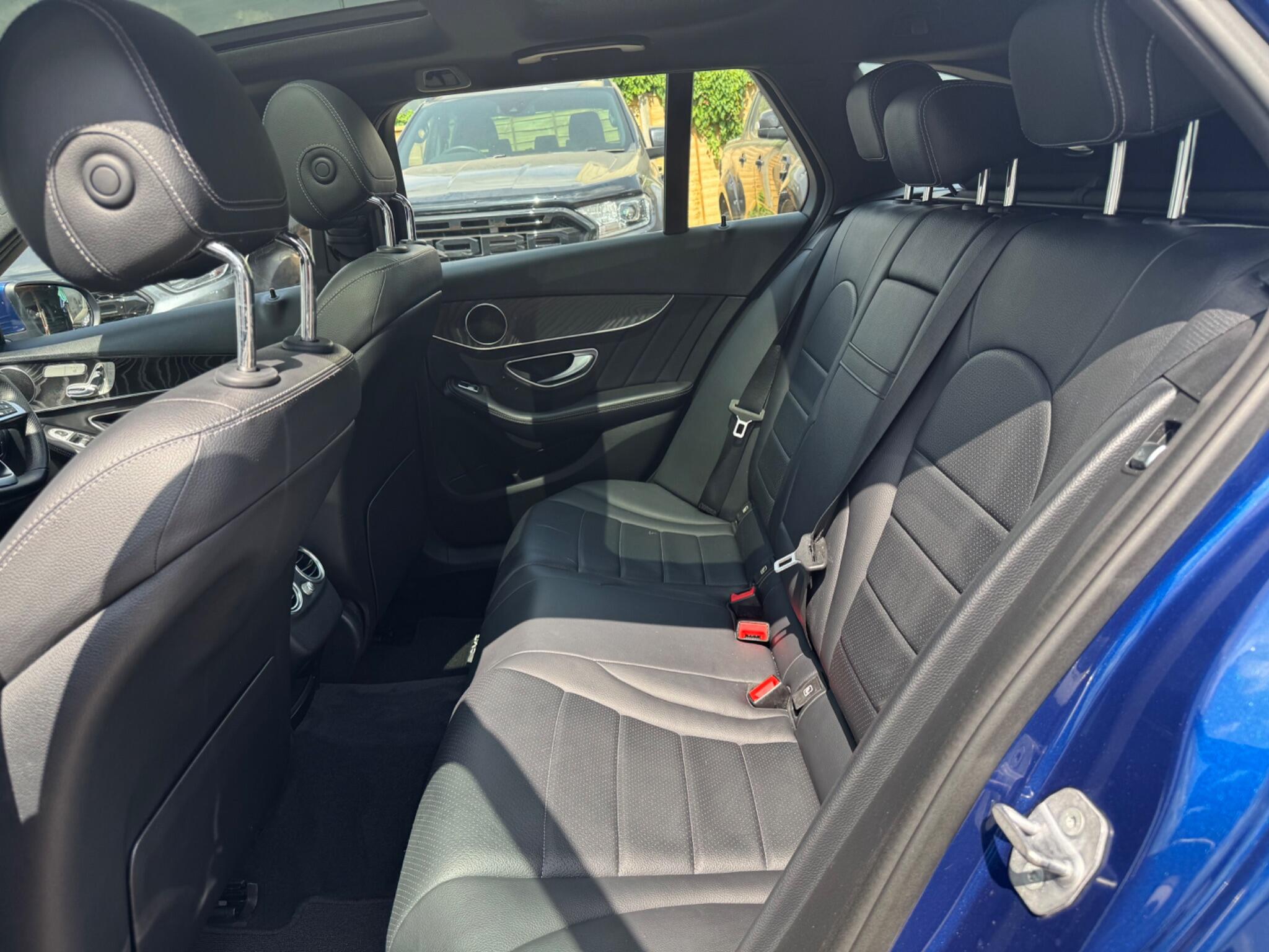 Mercedes-Benz C Class view 19