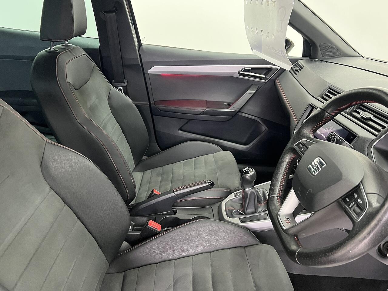 Seat Arona view 8