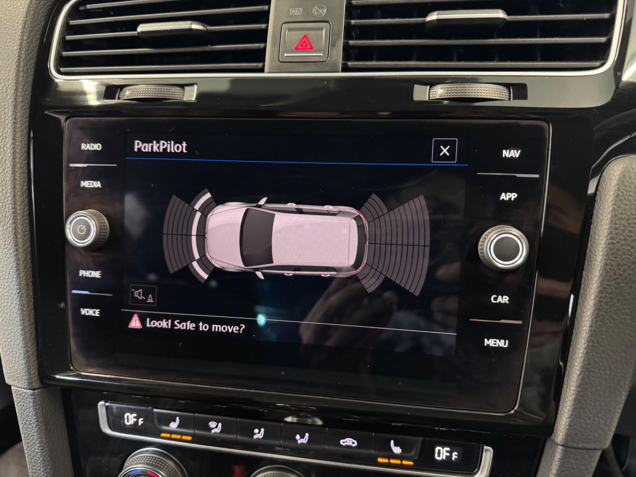 Volkswagen Golf view 36