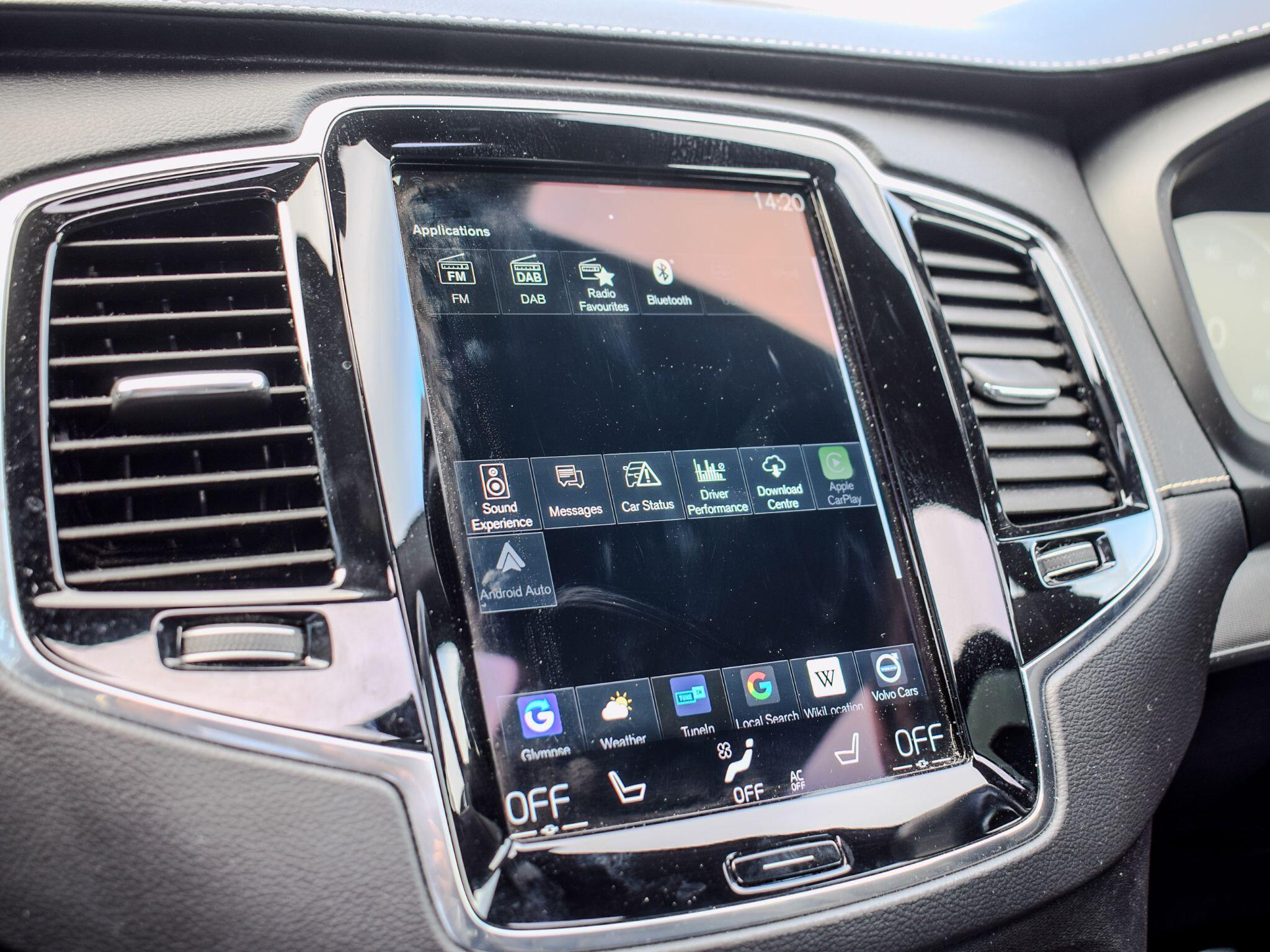 Volvo XC90 view 19