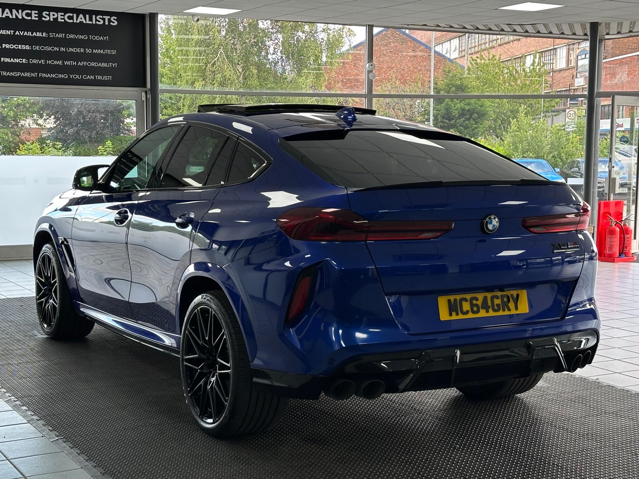 BMW X6 M view 12