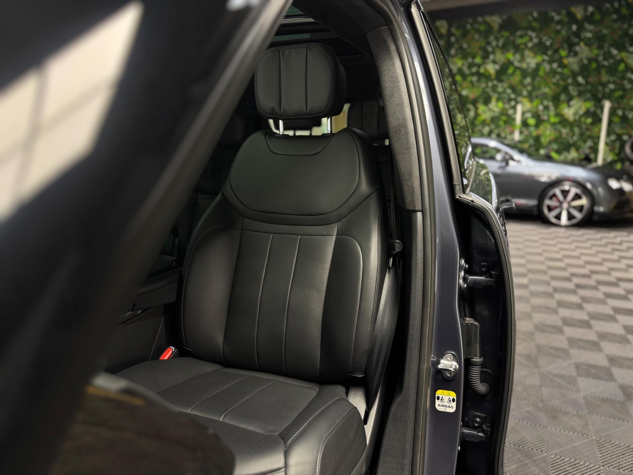 Land Rover Range Rover Sport view 18