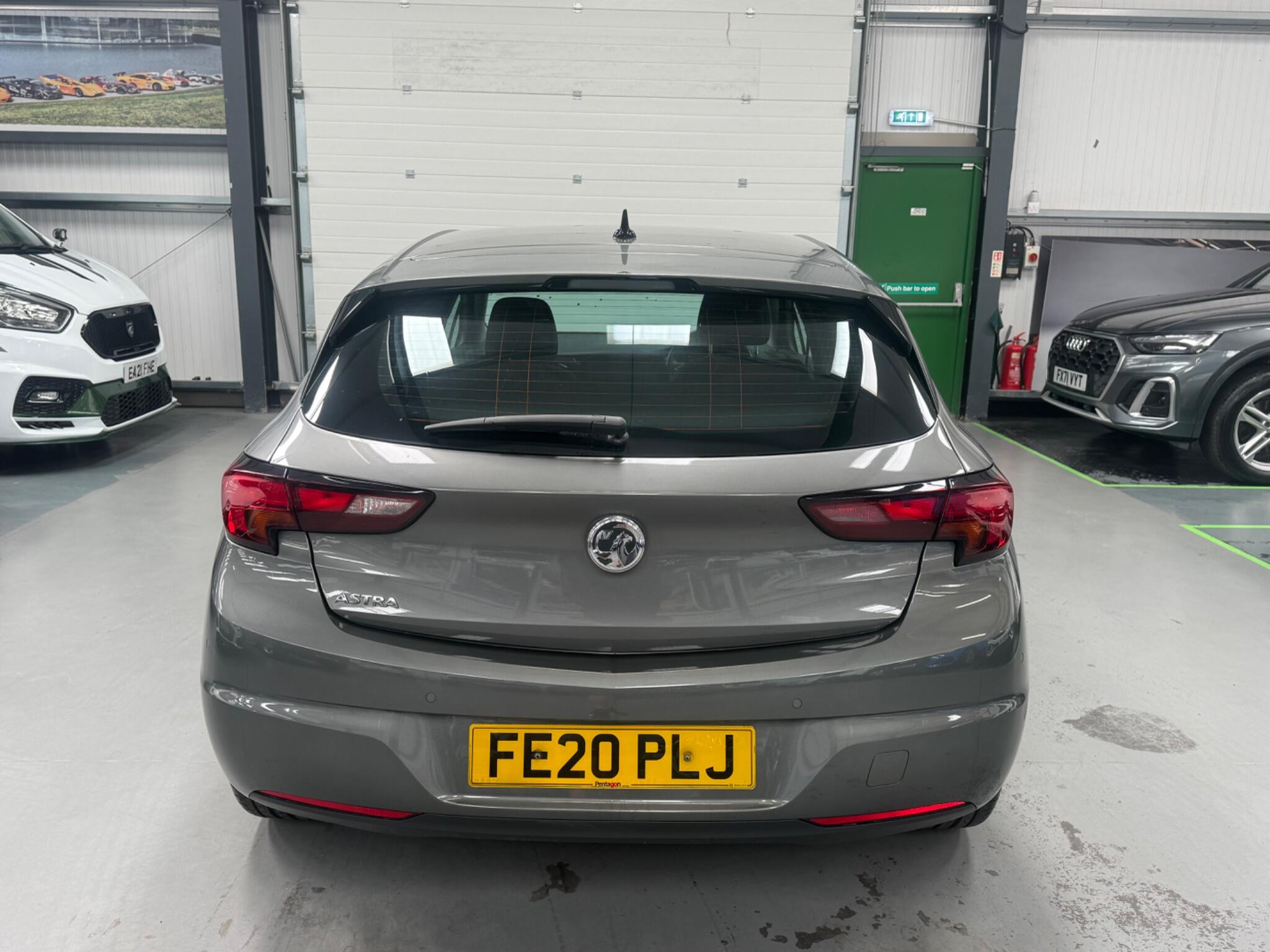 Vauxhall Astra view 12