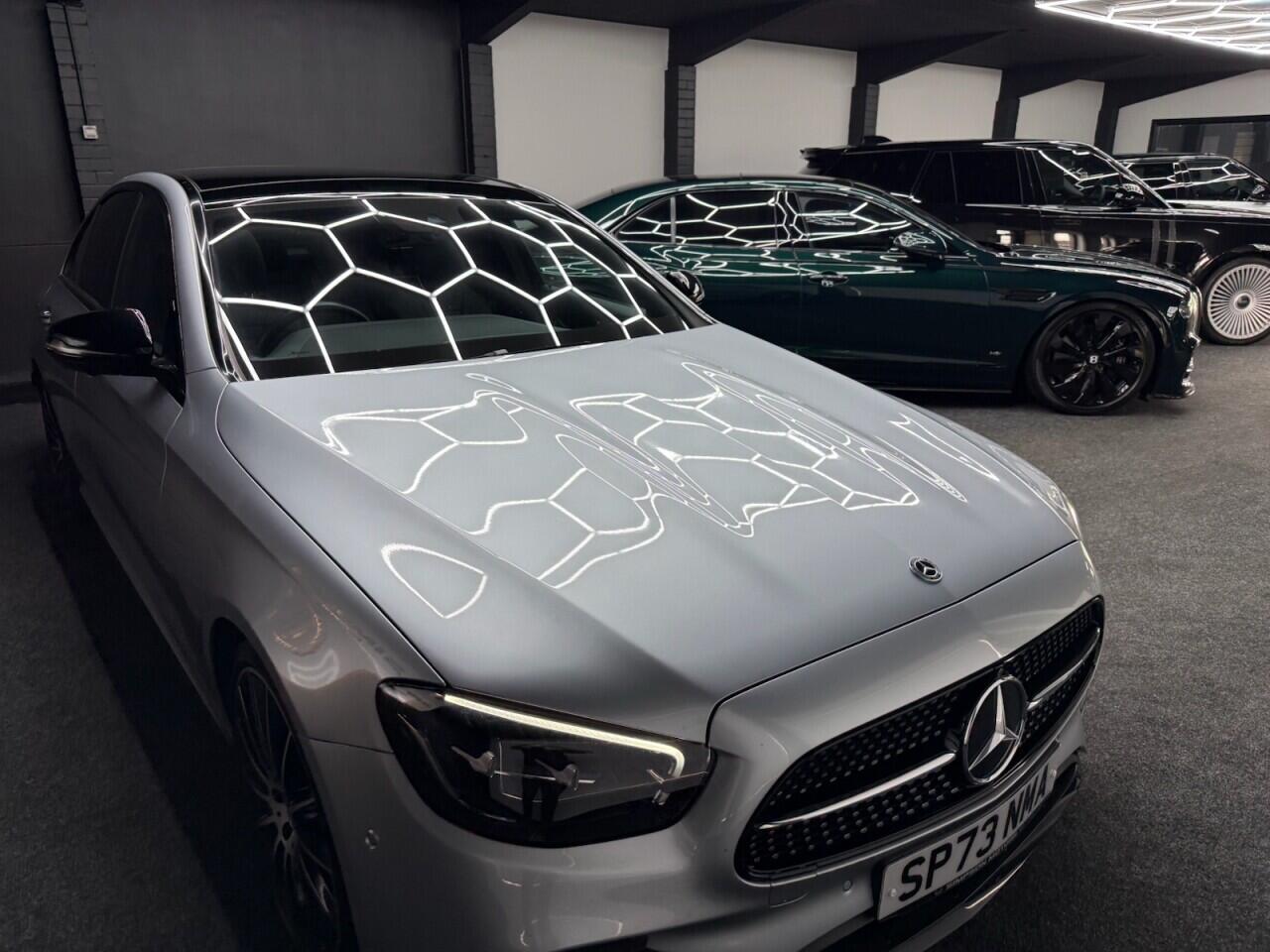 Mercedes-Benz E-Class view 21